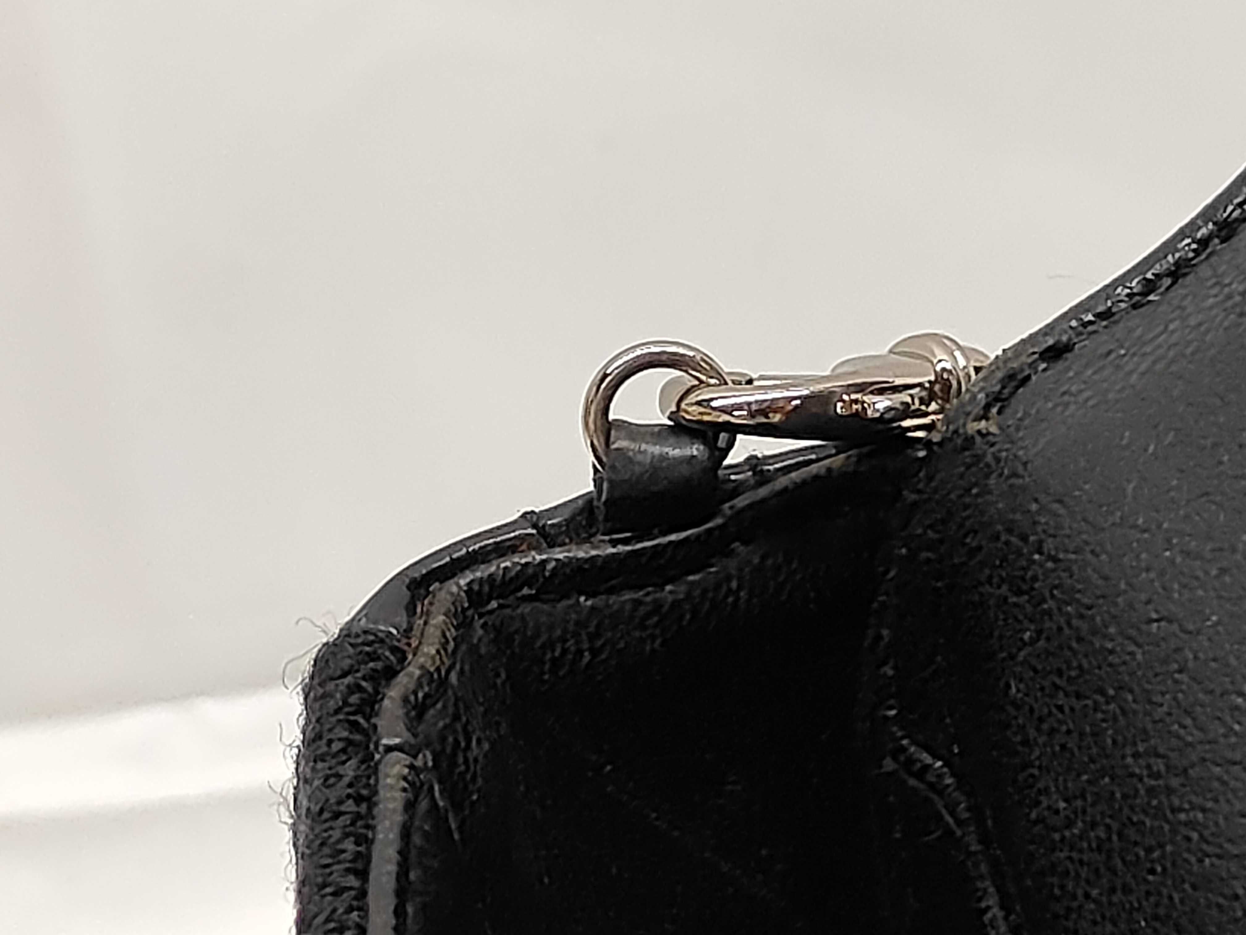 Matelassé Cylinder Chain Shoulder Bag — view 8