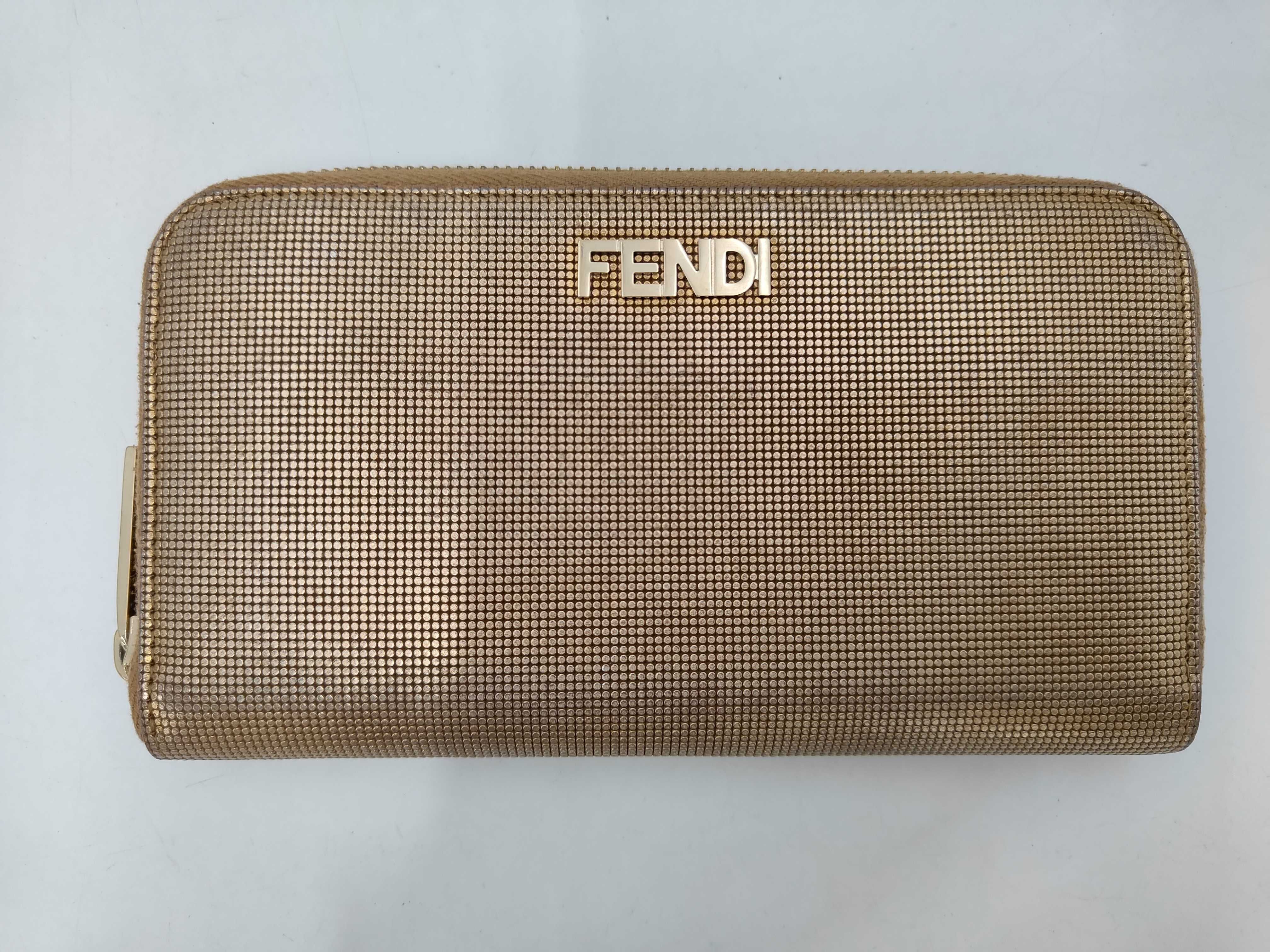 Long Wallet
