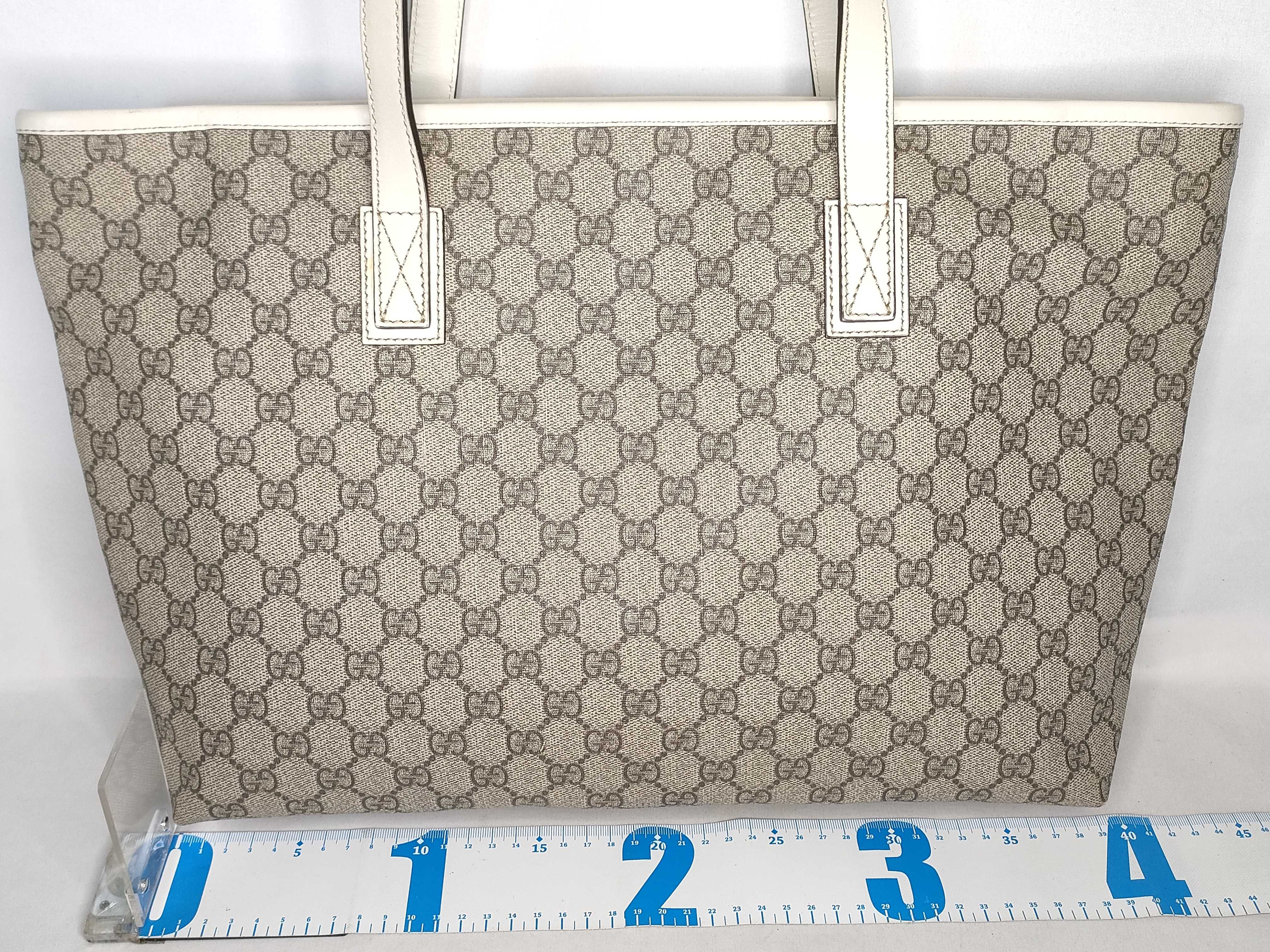 GG Supreme Handbag — view 2