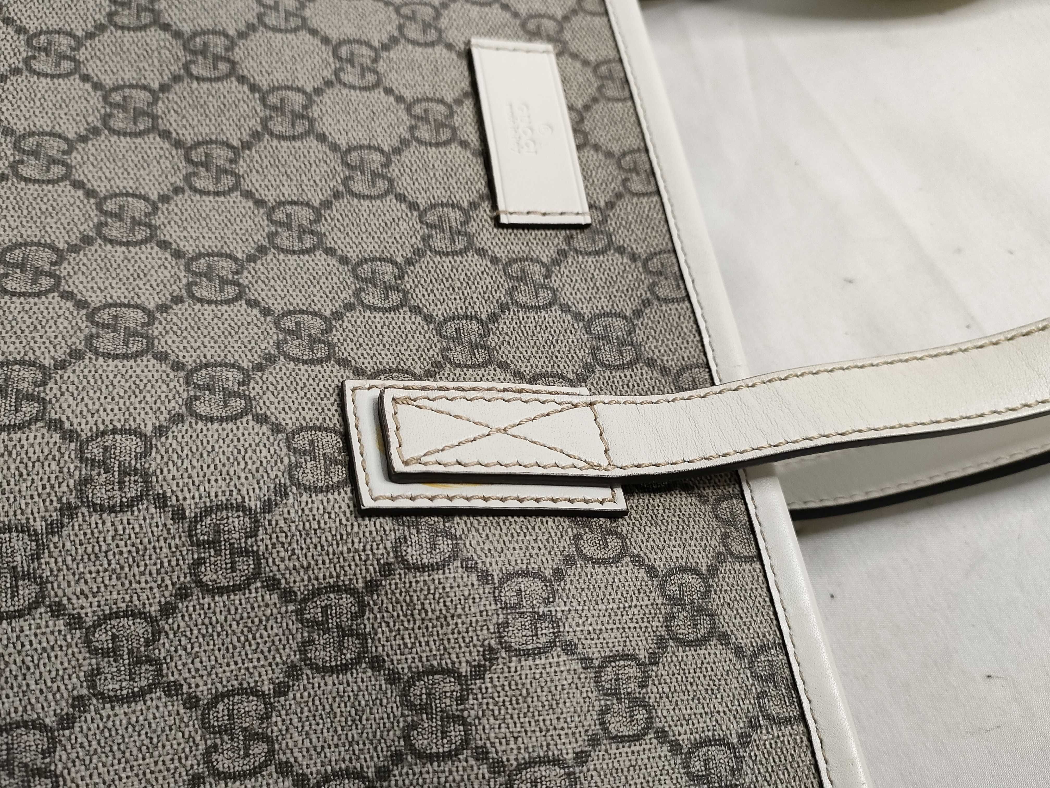 GG Supreme Handbag — view 5