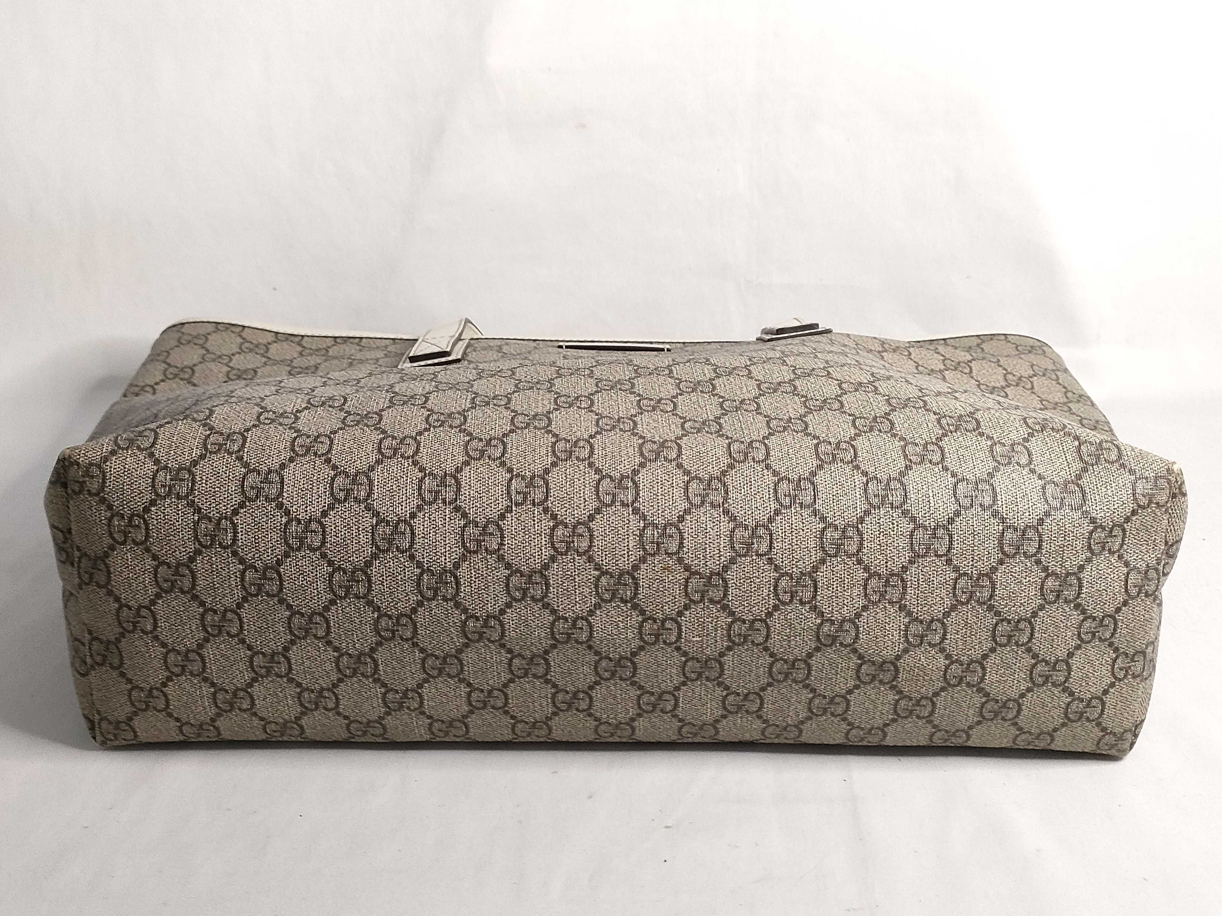 GG Supreme Handbag — view 7