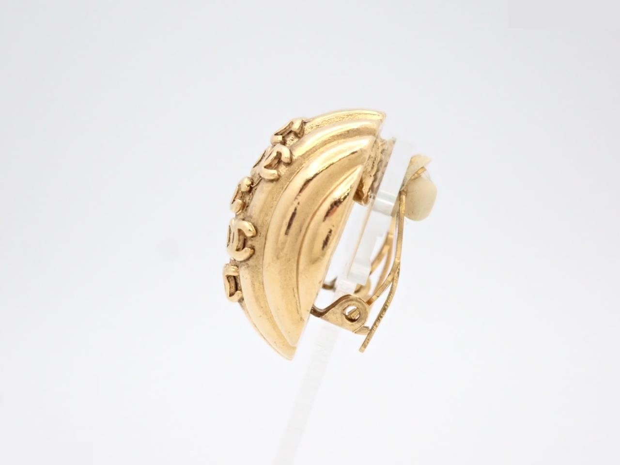 GP earrings — view 3