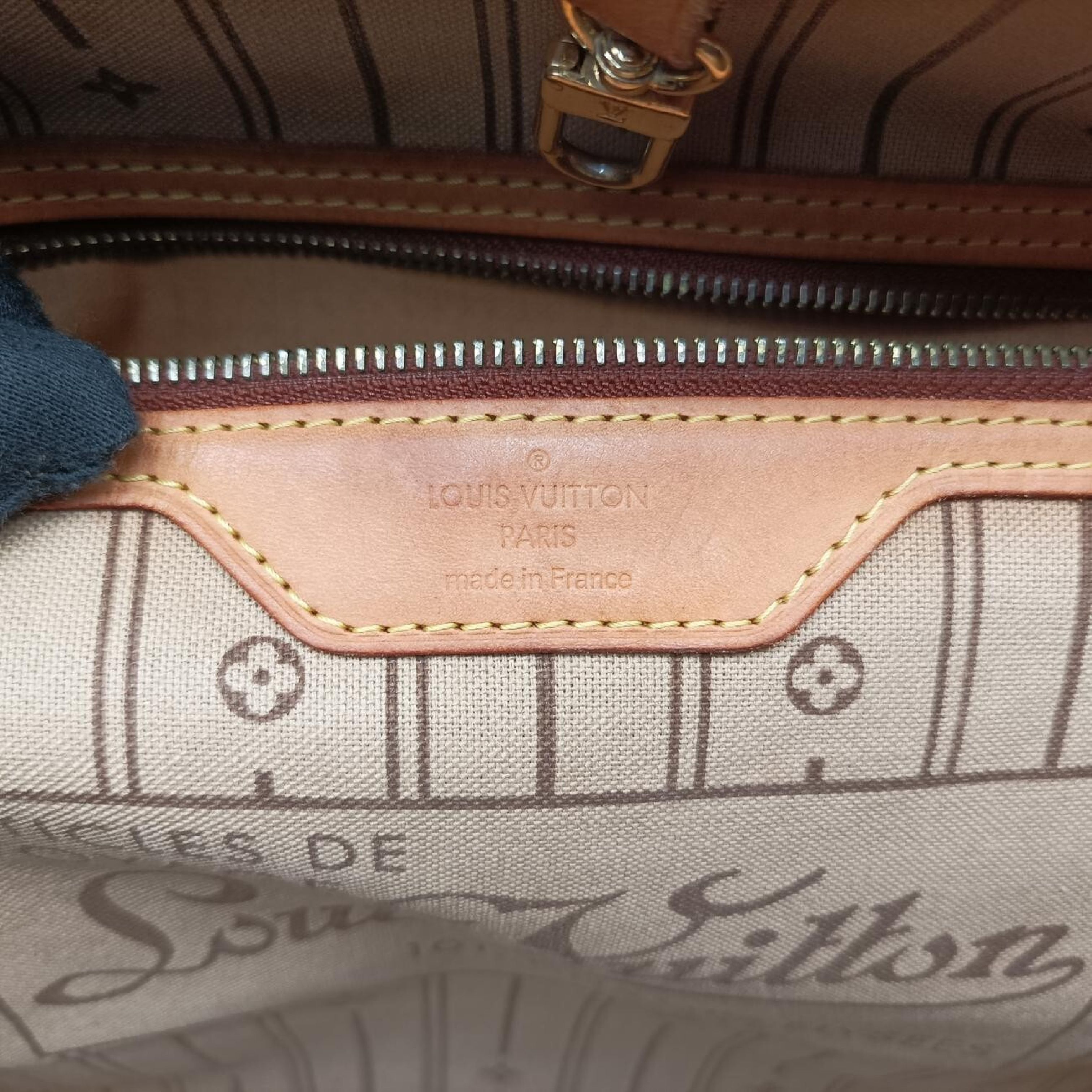 Neverfull GM Monogram — view 7