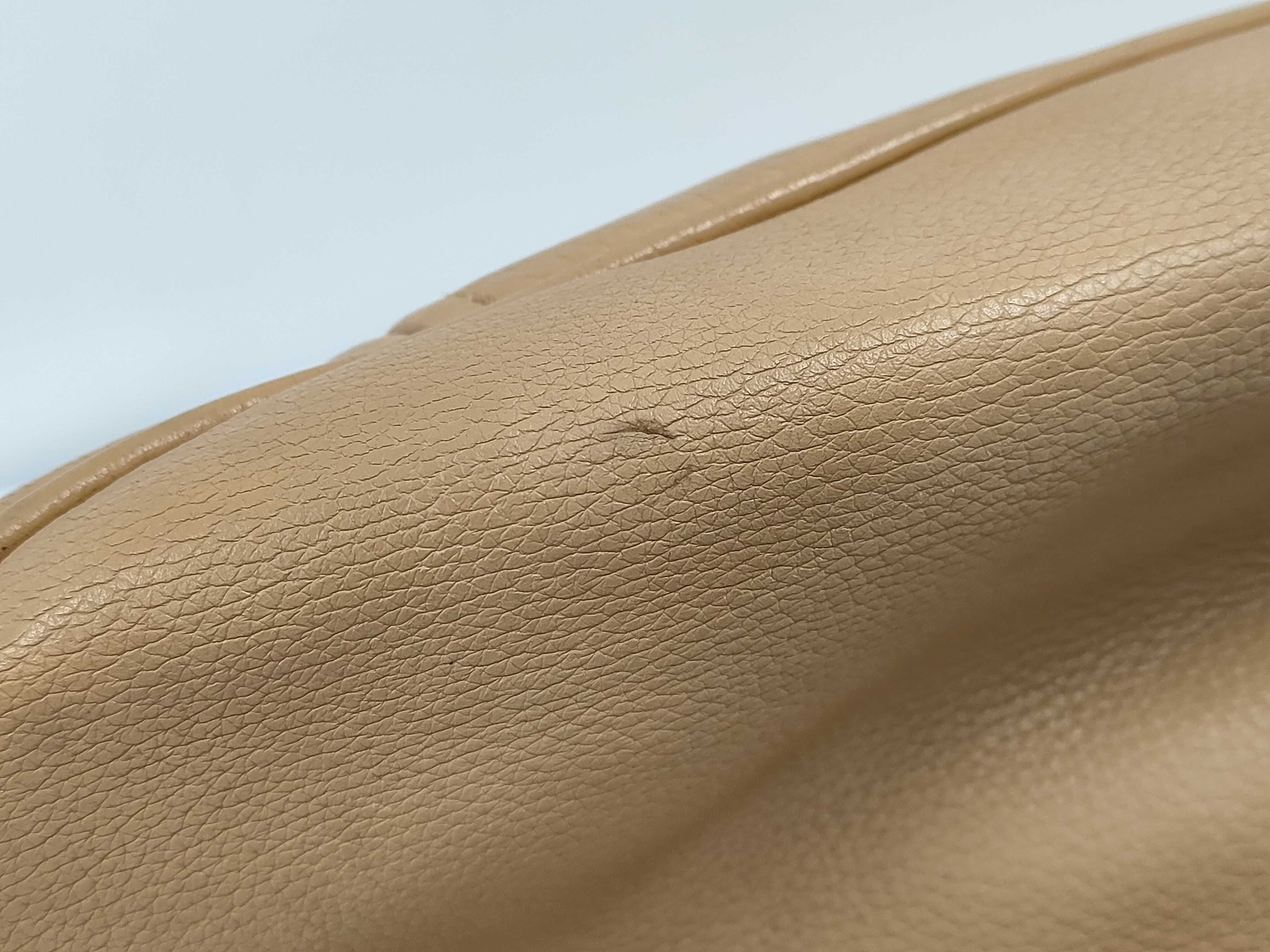Vitello Daino Handbag — view 7
