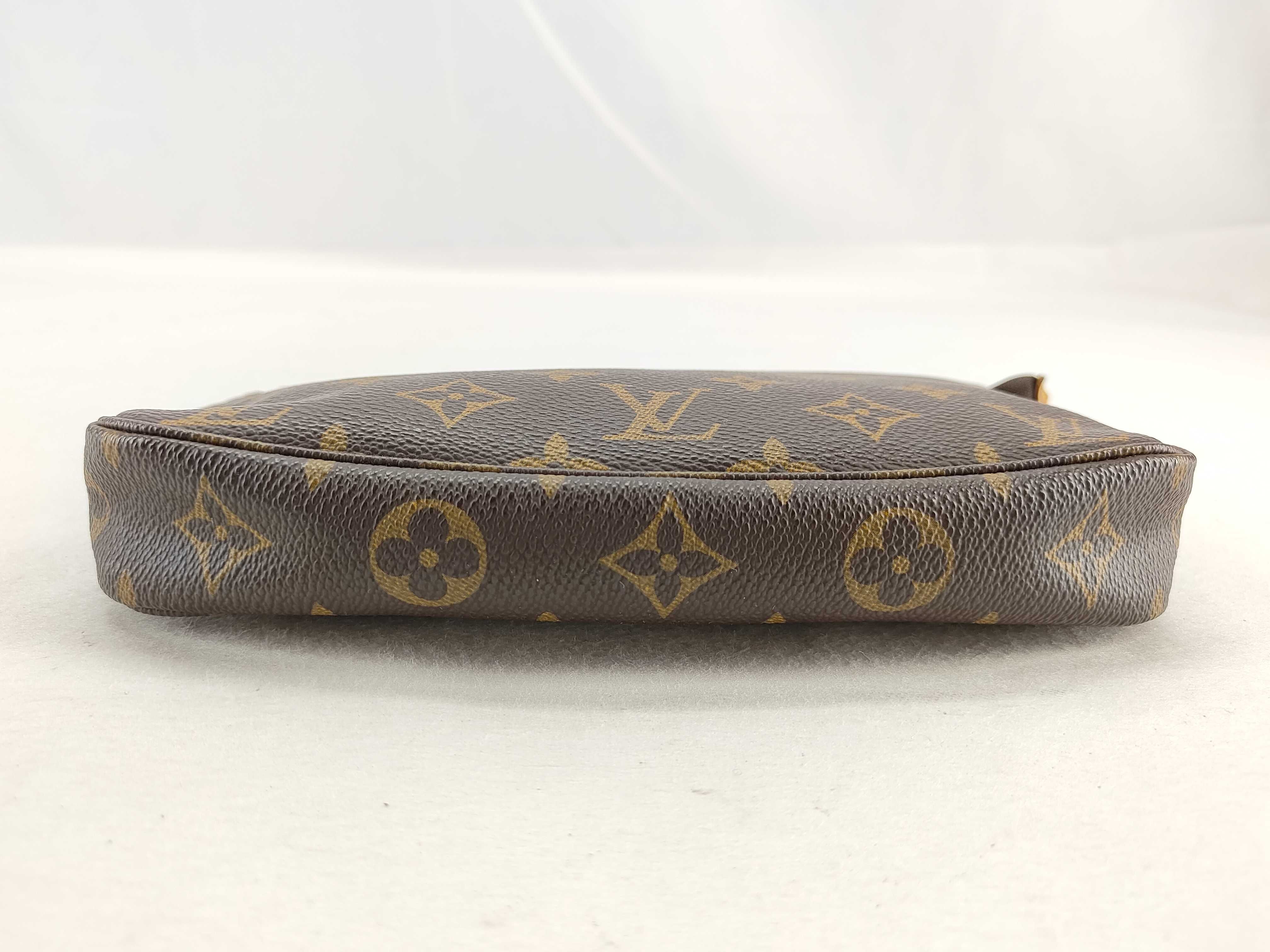 Monogram Pochette Accessoires M51980 SD0919 Pouch — view 9