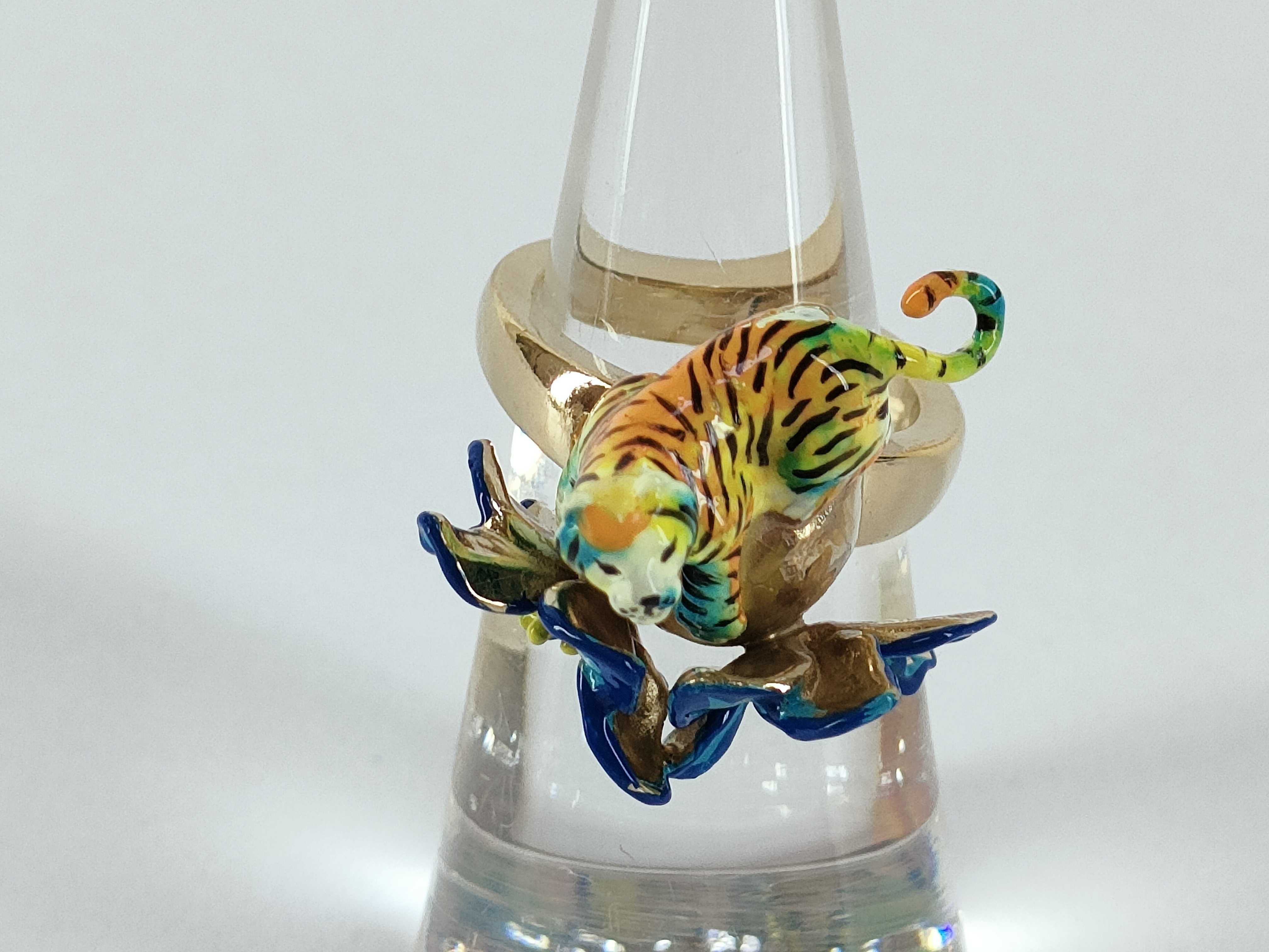 Toile de Jouy Voyage Tiger Flower Ring, Size S