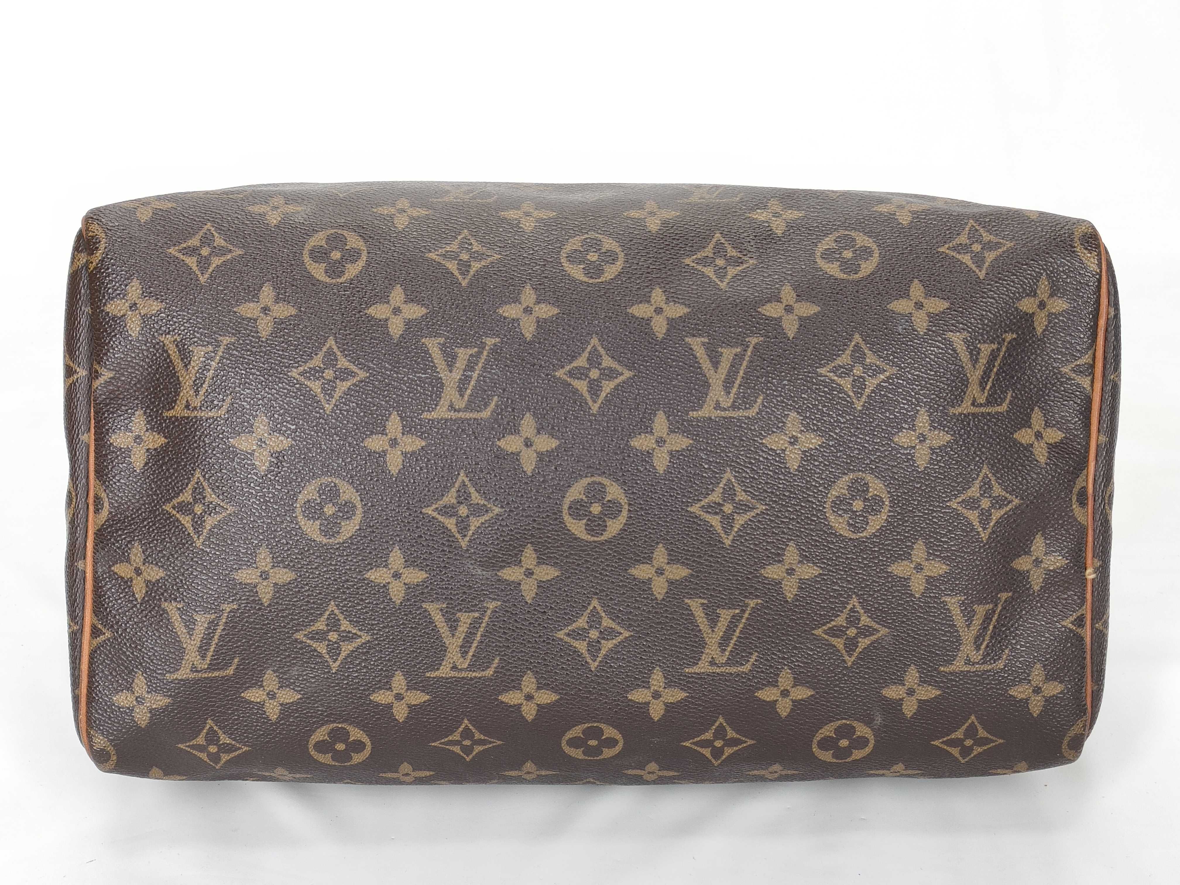 Monogram Louis Vuitton Speedy 30 Handbag — view 8