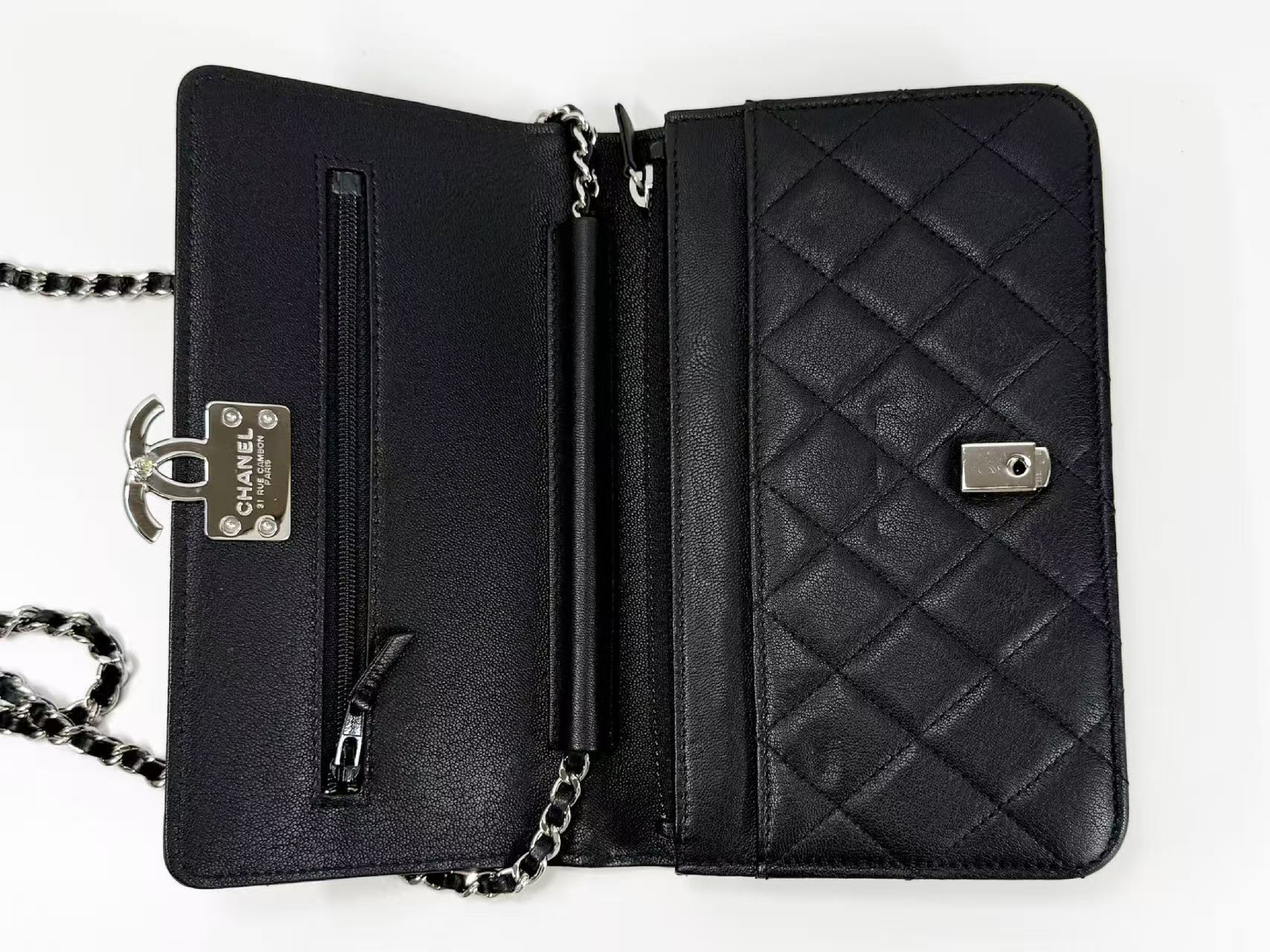 Black Matelassé Half Coco WOC W19cm approx. 25th series [with dust bag, authenticity card, and seal] Silver hardware Shoulder bag 25426176 Excellent condition A Shoulder bag — view 13