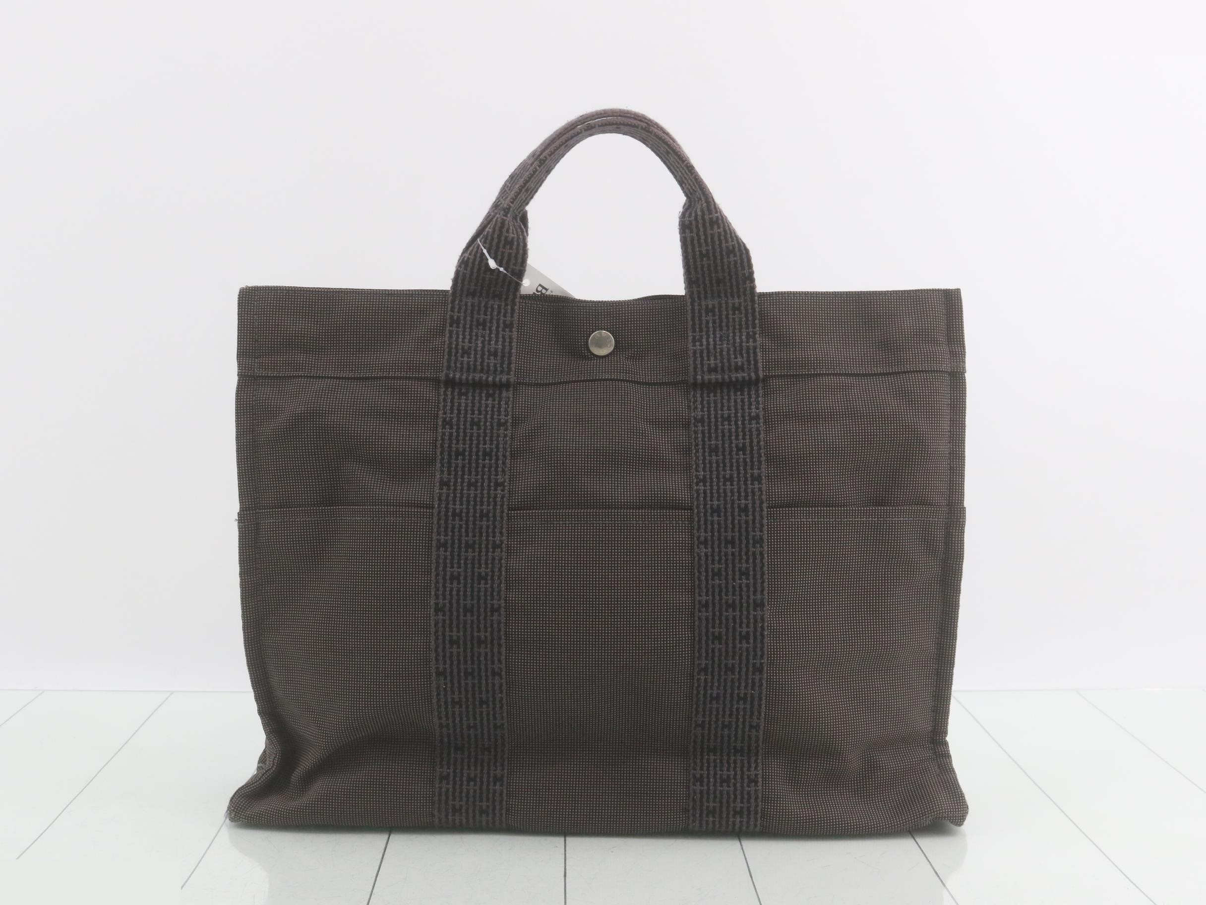 Aile Line MM Tote Bag — view 2