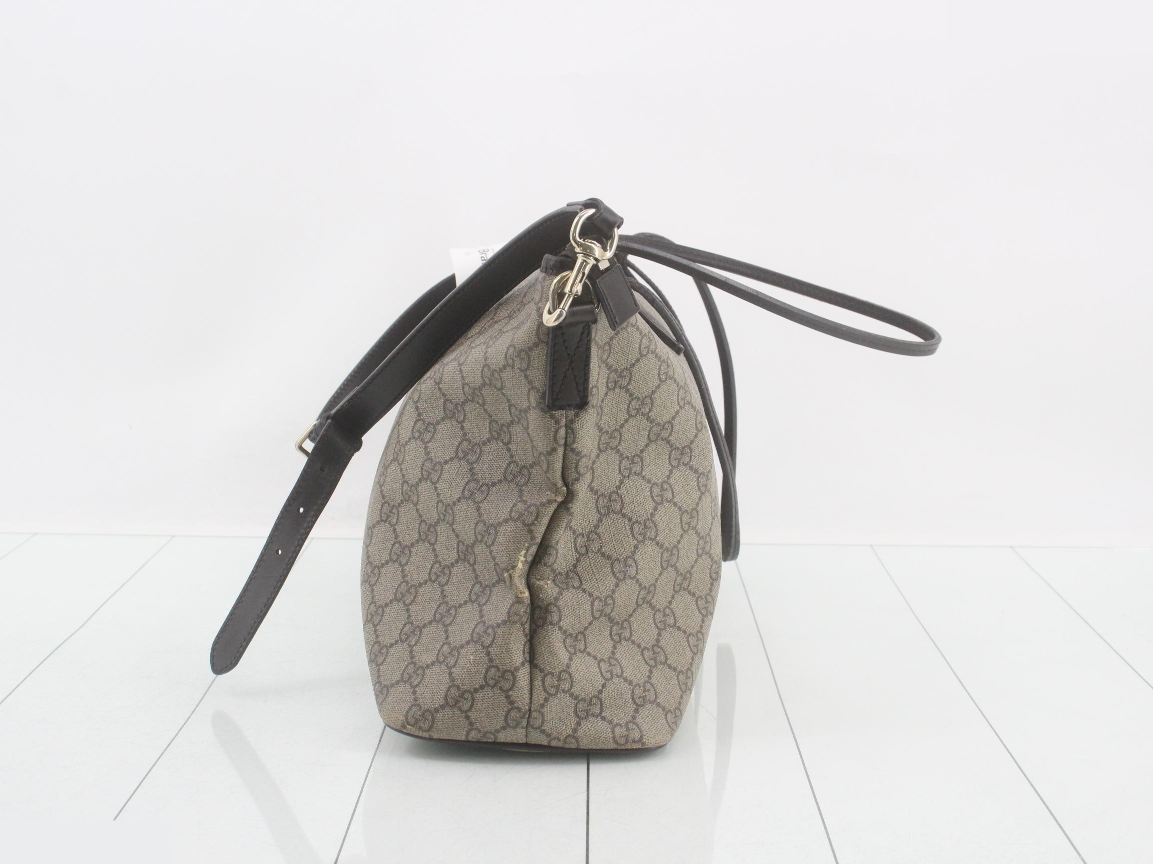 GG Supreme Shoulder Tote Bag — view 3