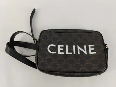 Triomphe Medium Messenger PVC x Leather Shoulder Bag, Black