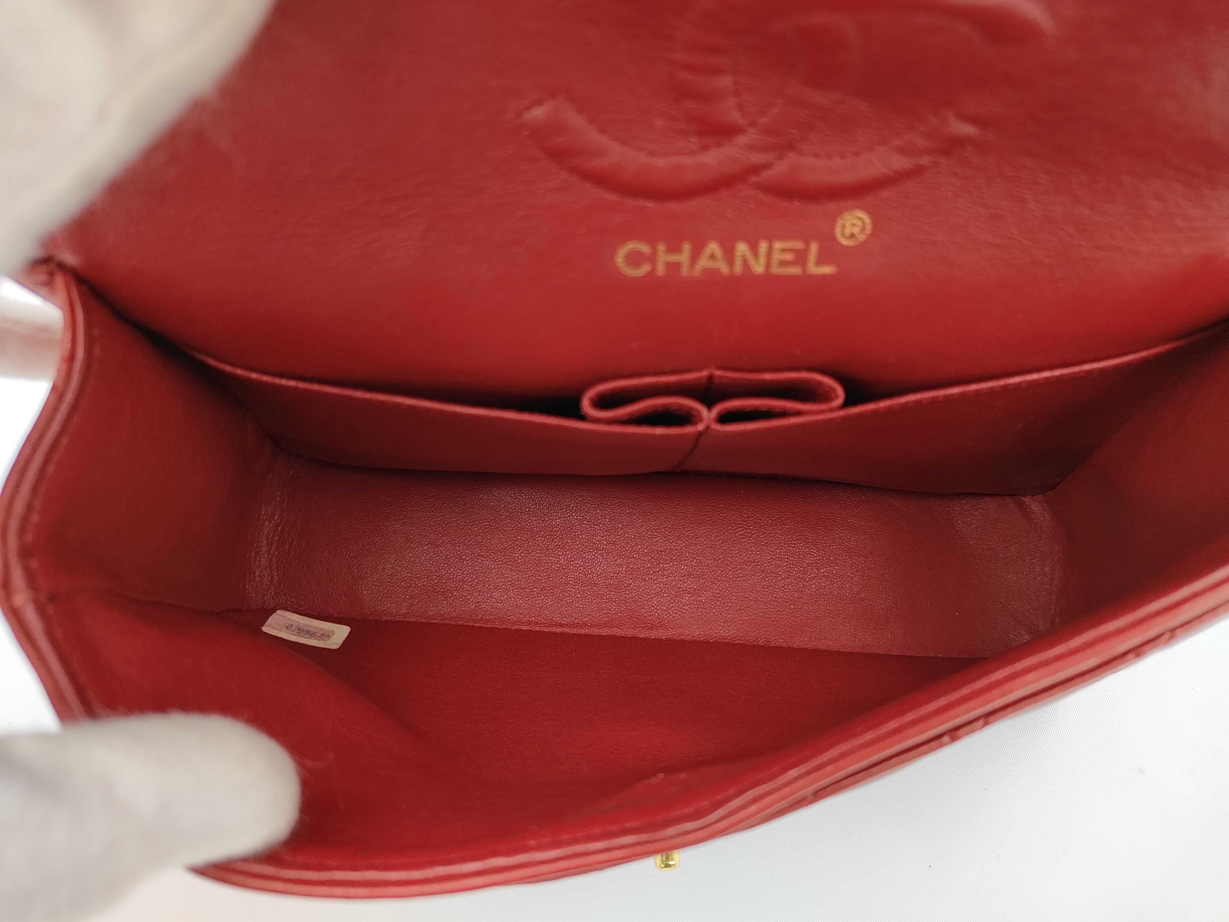 Matelassé 23 Double Flap Red Shoulder Bag (Stamp No. 0) — view 9