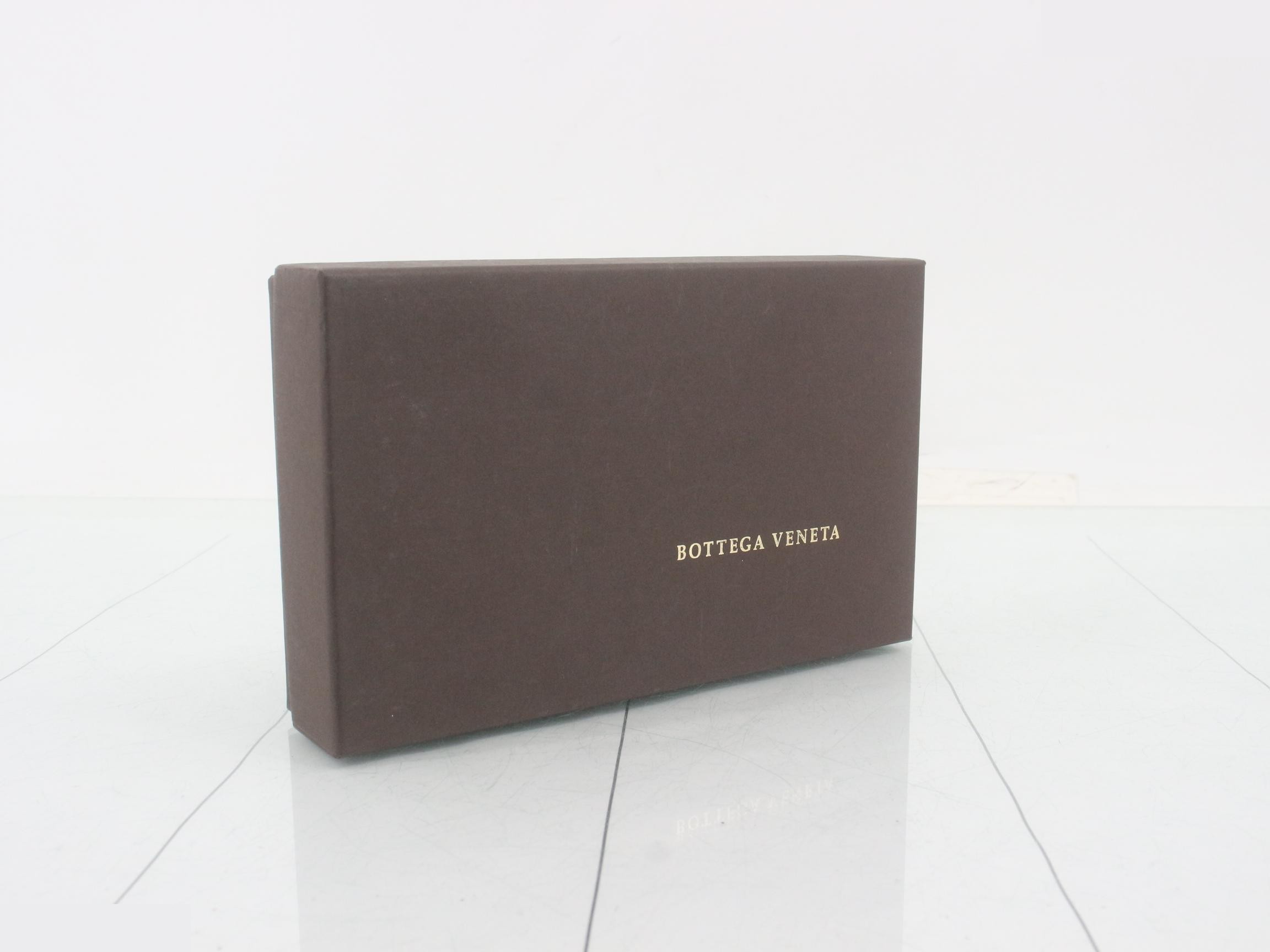 Intrecciato Round Zipper Long Wallet, Black Leather — view 5