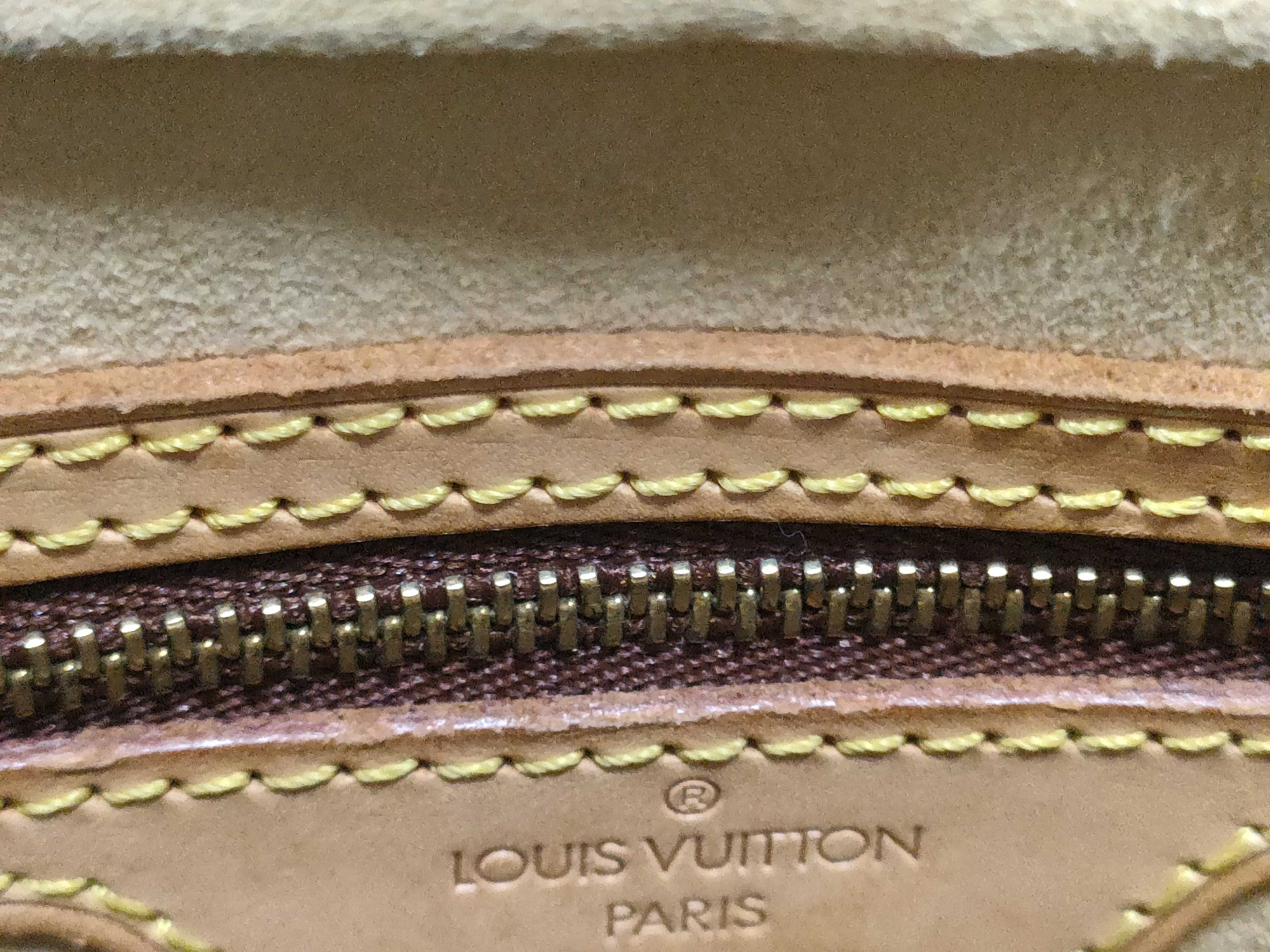 Monogram Looping MM M51146 Shoulder Bag — view 11