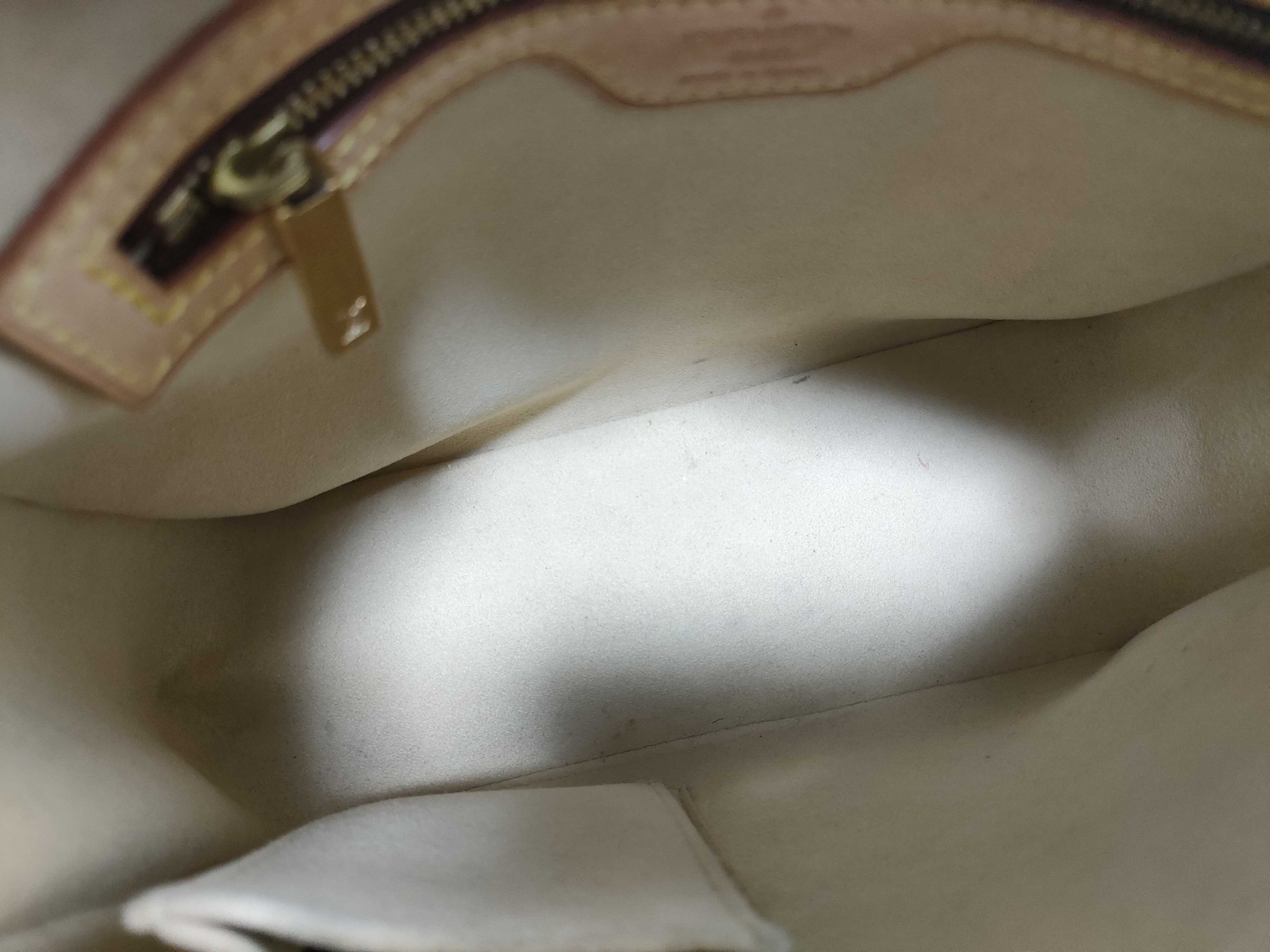 Monogram Looping MM M51146 Shoulder Bag — view 9