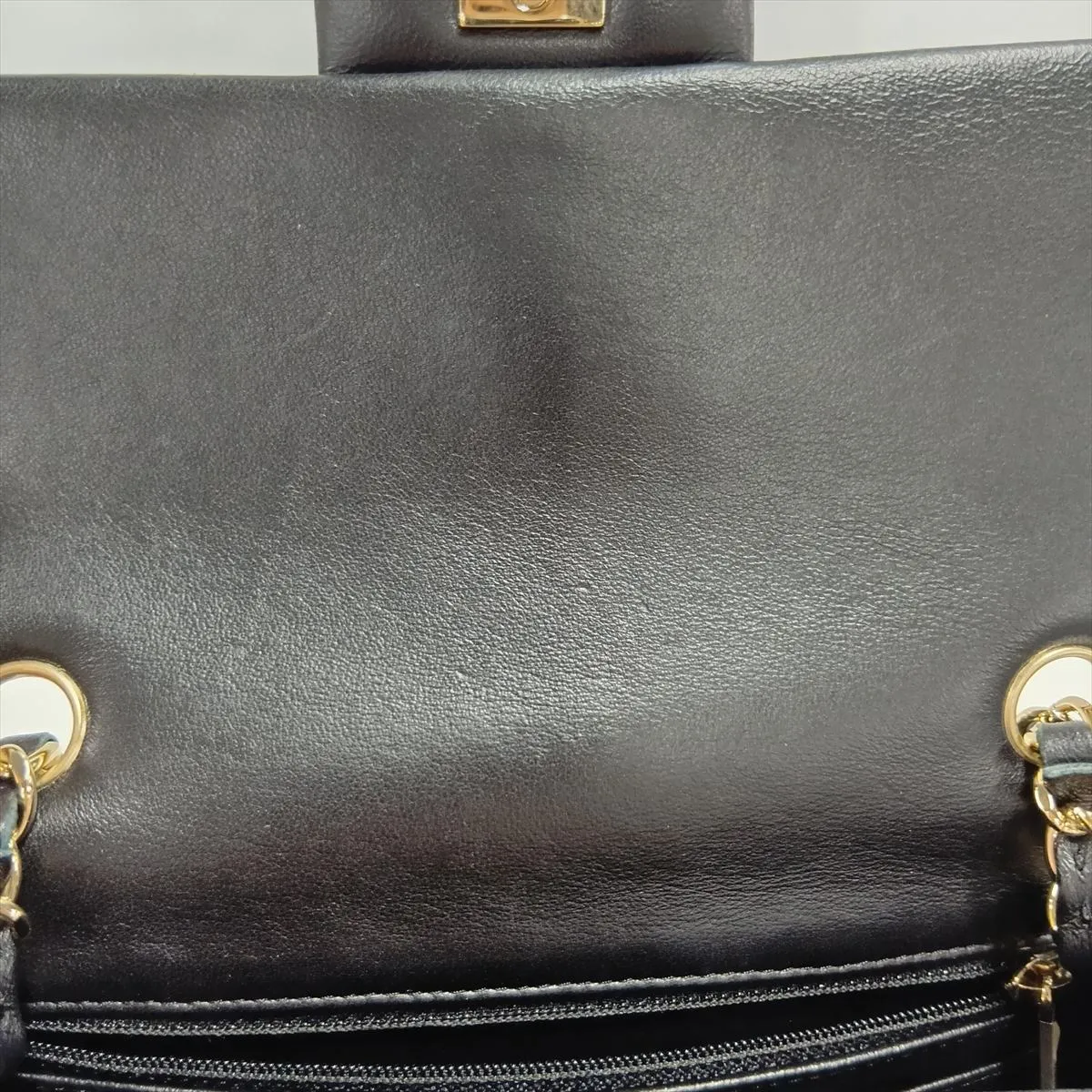 [Individually packaged] Chanel Mini Matelassé 20 Lambskin Single Flap Single Chain Bag, Black with Gold Hardware, 31250601, Serial Number 31-A69900 — view 15
