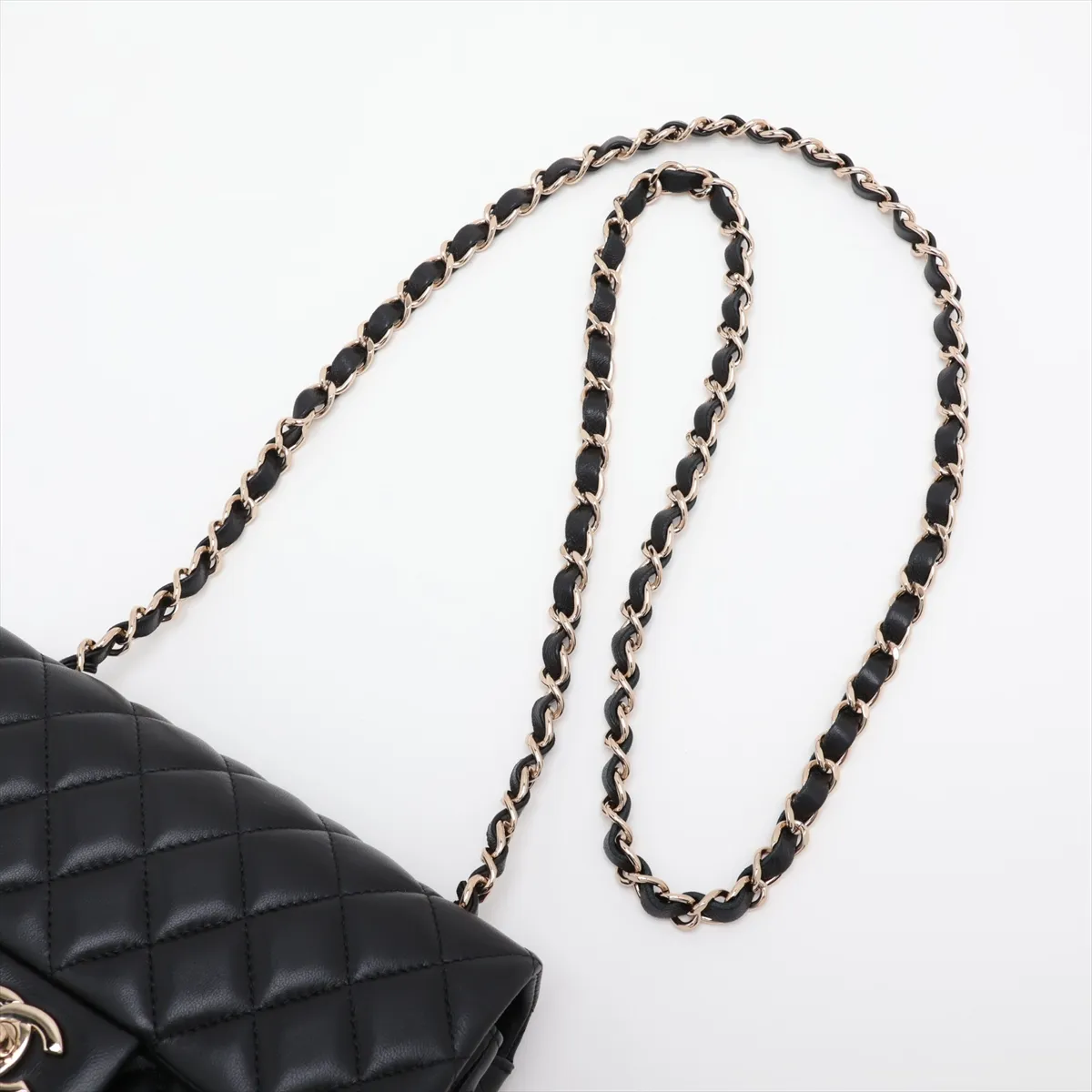 [Individually packaged] Chanel Mini Matelassé 20 Lambskin Single Flap Single Chain Bag, Black with Gold Hardware, 31250601, Serial Number 31-A69900 — view 5