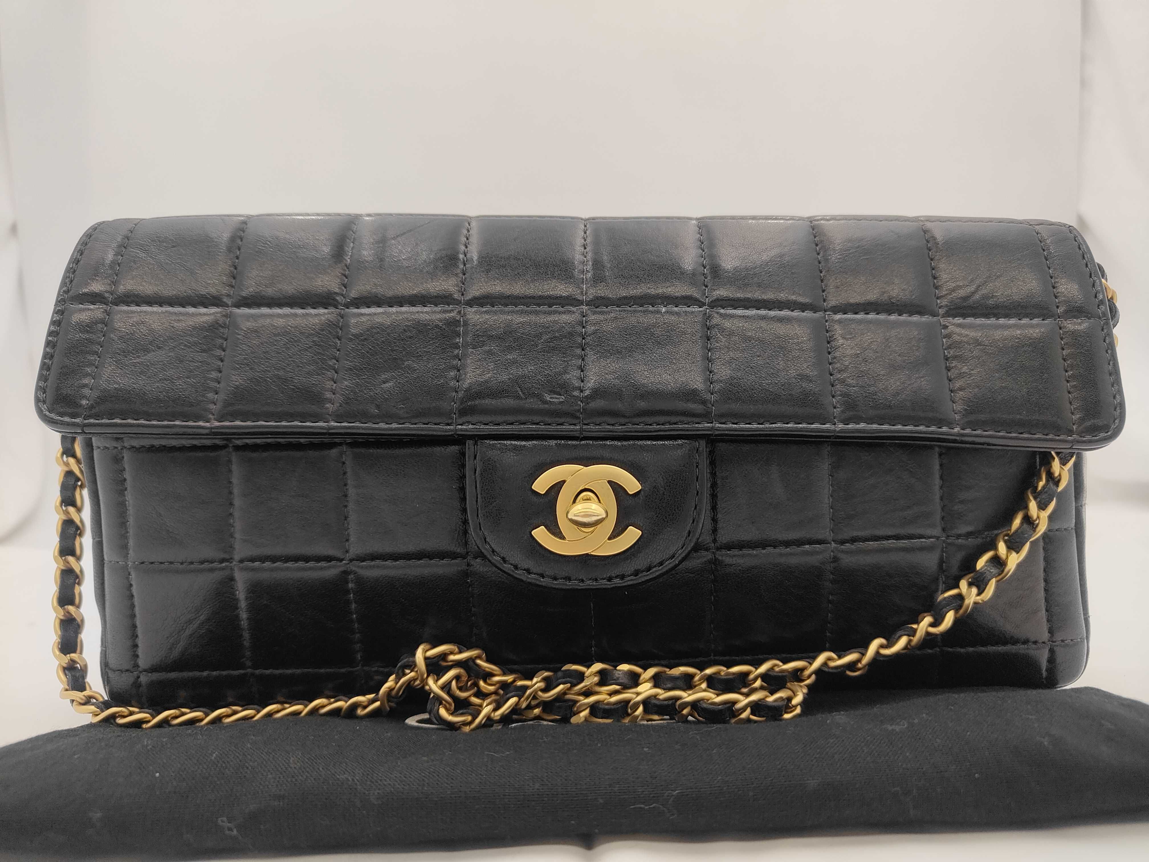 Chocolate Bar East West Calf Black GP Shoulder Bag