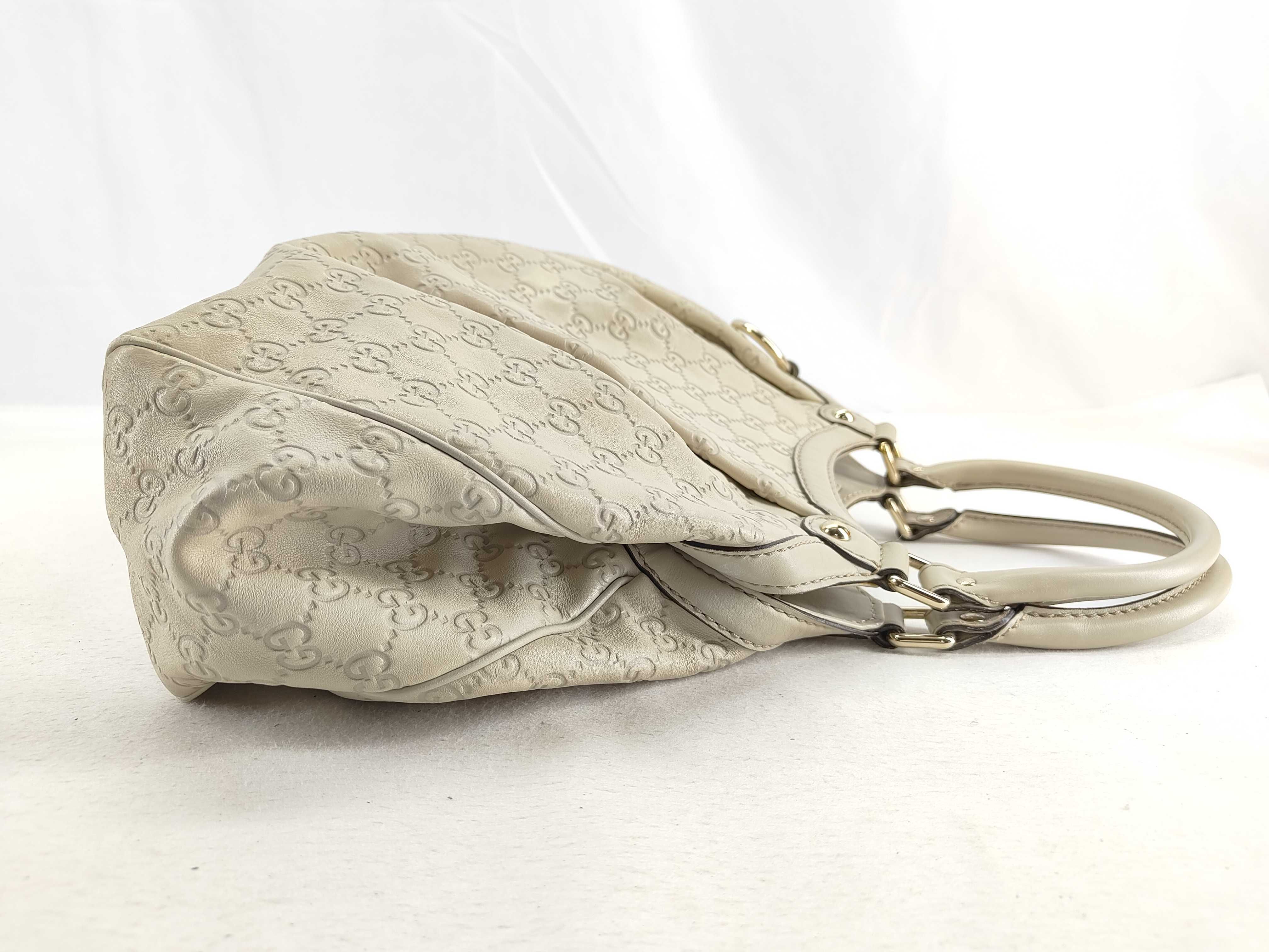 White Leather Pumpkin Shoulder Bag (Handbag) — view 3