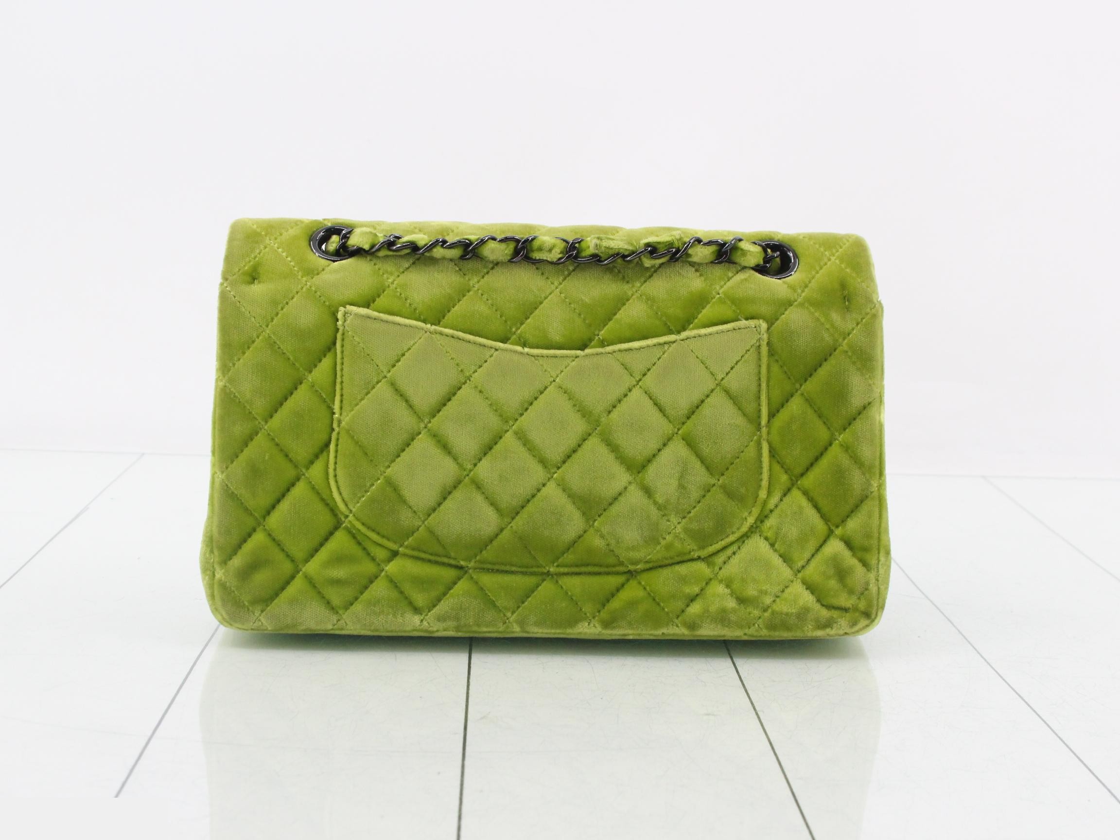 Matelassé 25 Velvet Double Flap Double Chain Shoulder Bag — view 2