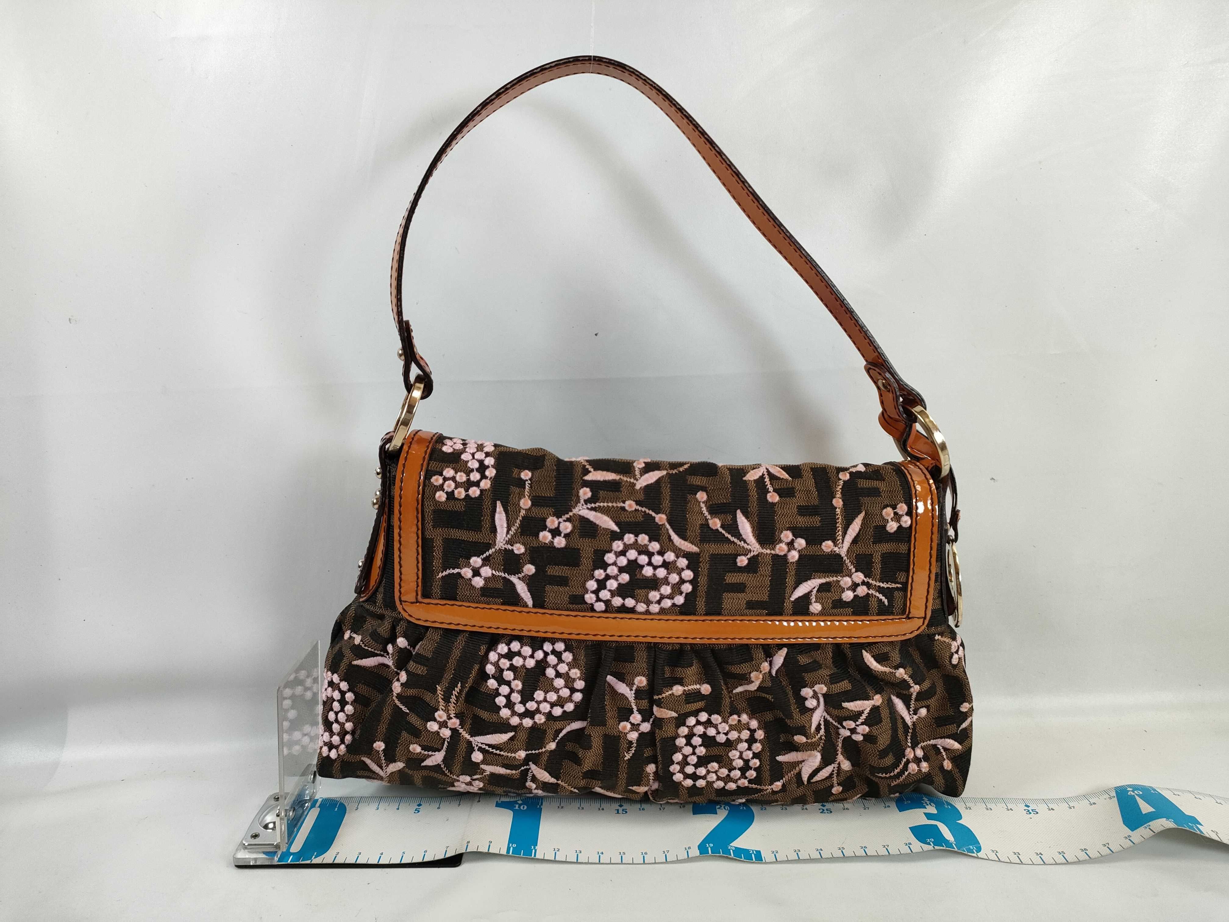 ZUCCa Canvas & Leather Shoulder Bag Brown 8BR445 Flower Shoulder Bag — view 2