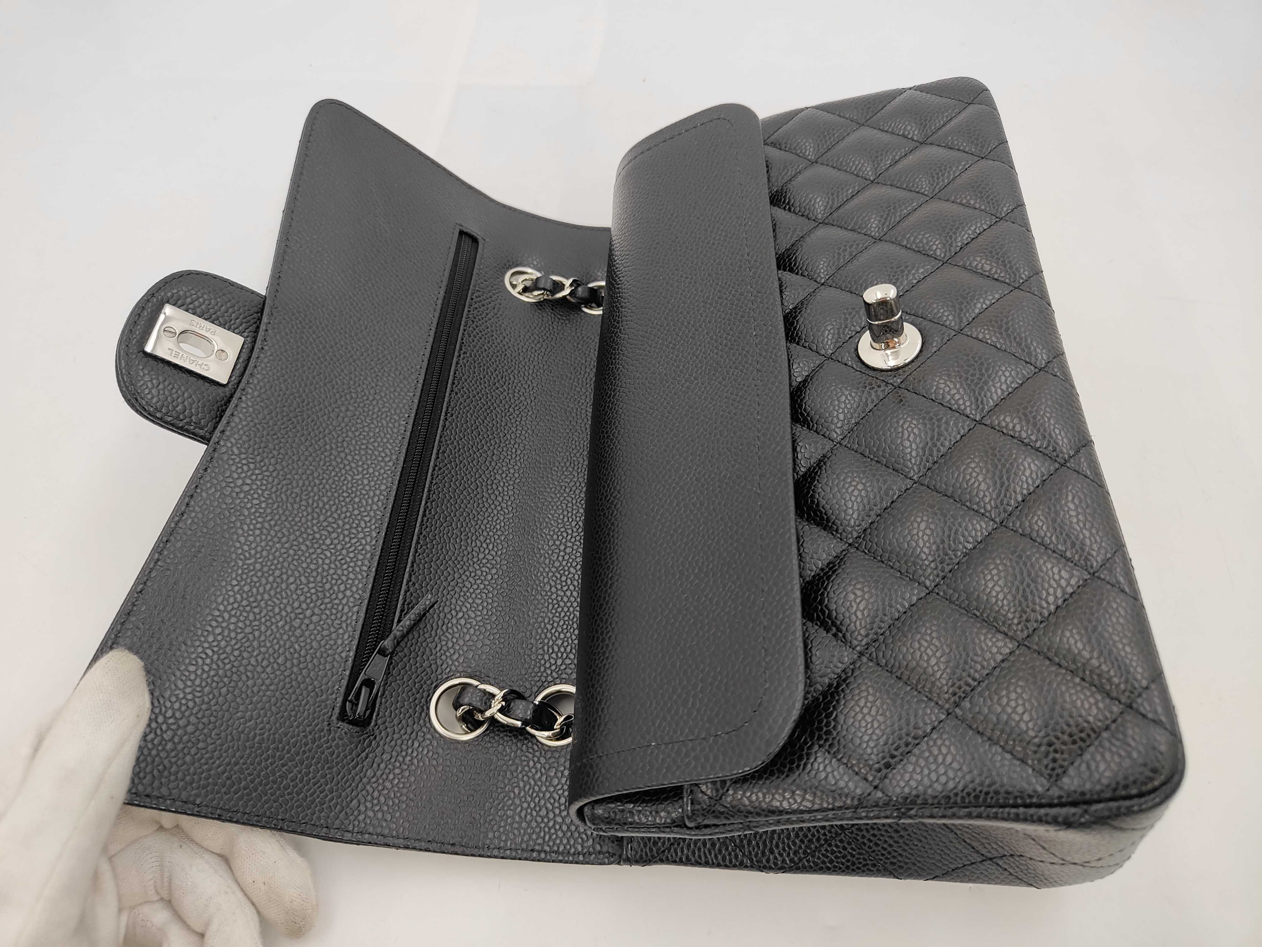 Matelassé 25 Double Flap Caviar Black Chain Shoulder Bag — view 8