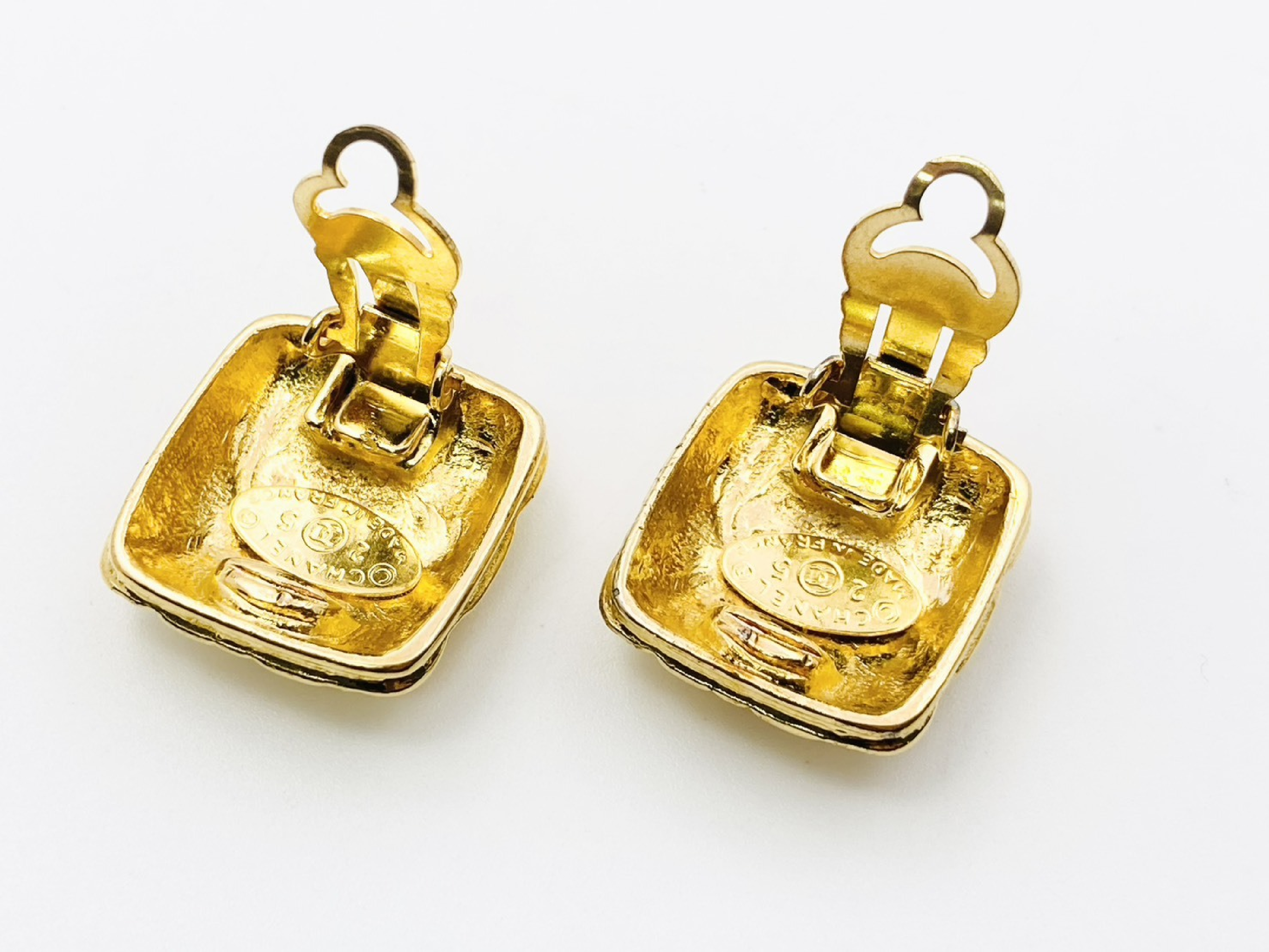Coco Mark Matelassé Square Earrings (with comments) 25 Gold Earrings — view 3