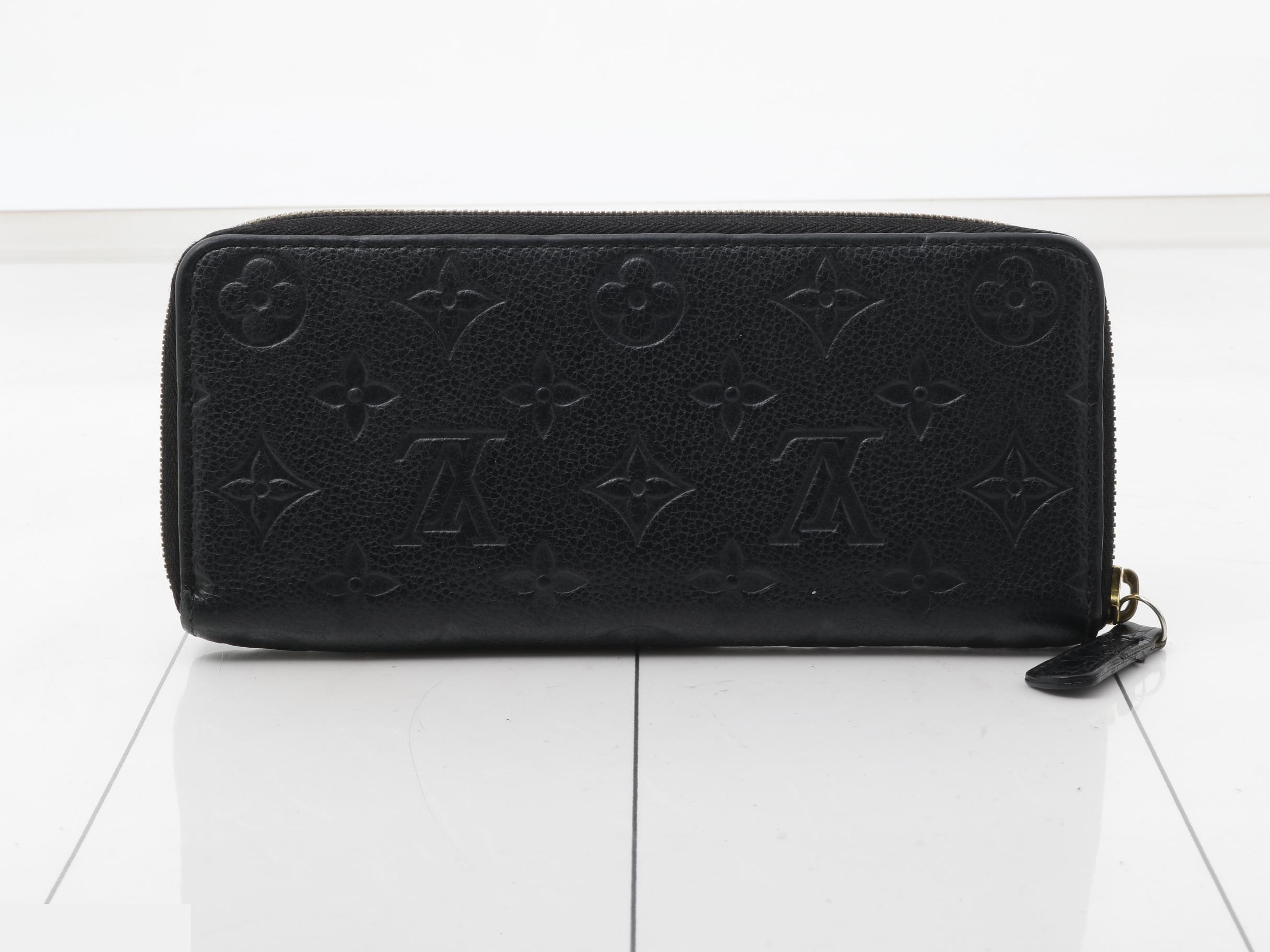 long wallet — view 2