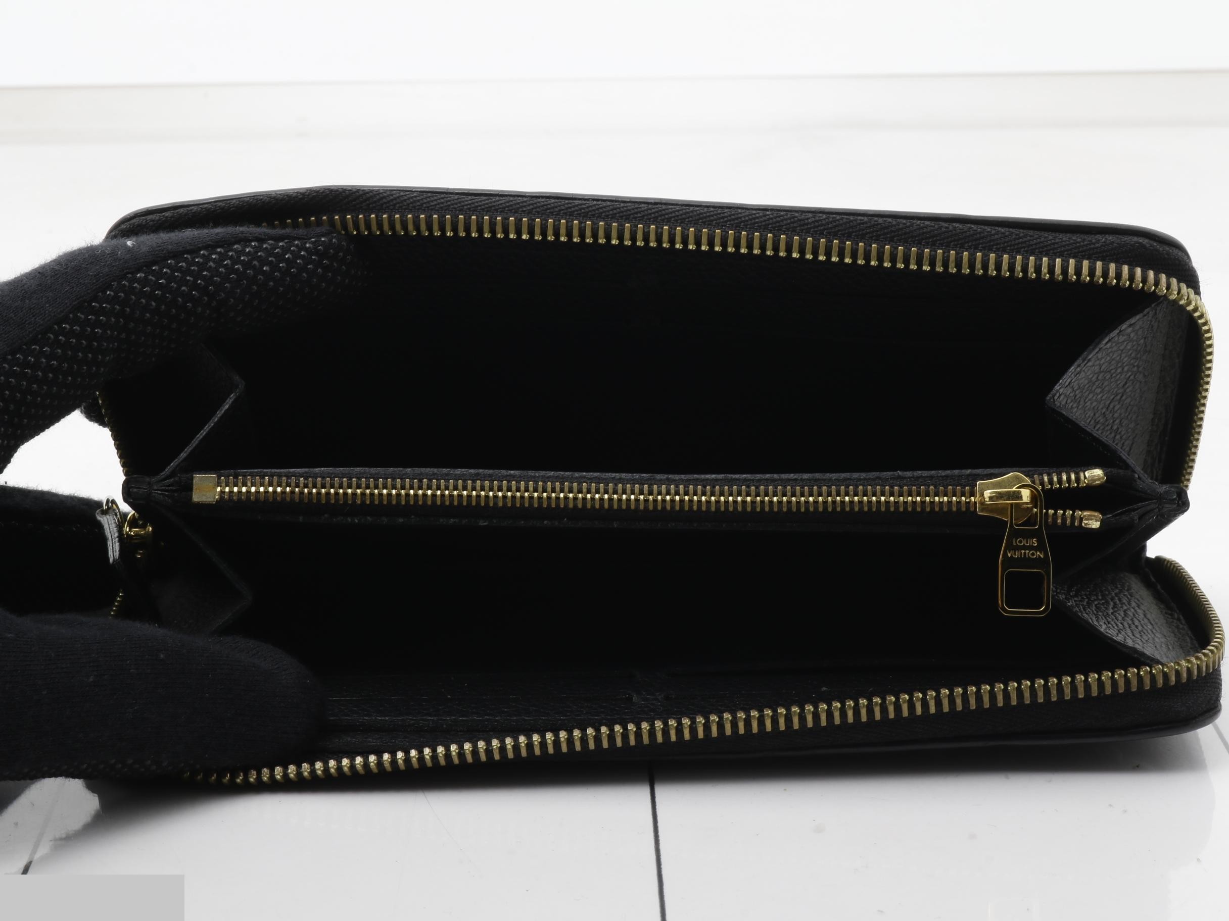 long wallet — view 4