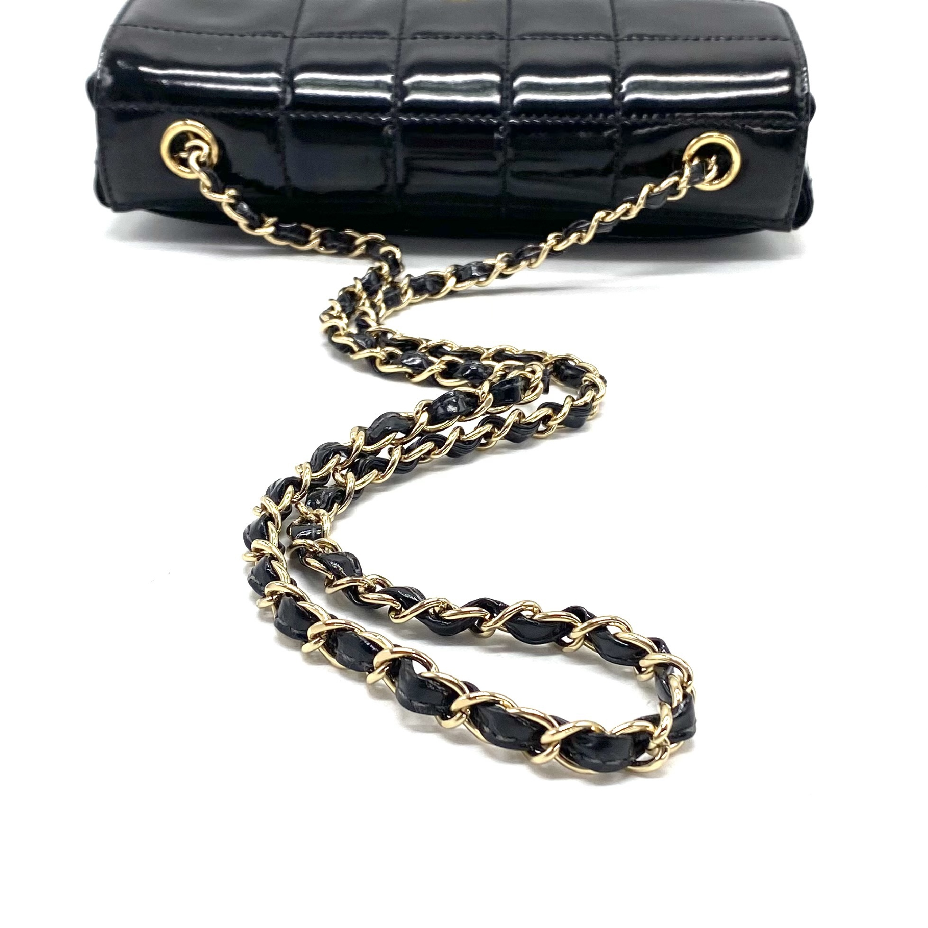 Chocolate Bar Turnlock Coco Mark Patent Leather Chain Shoulder Bag — view 5