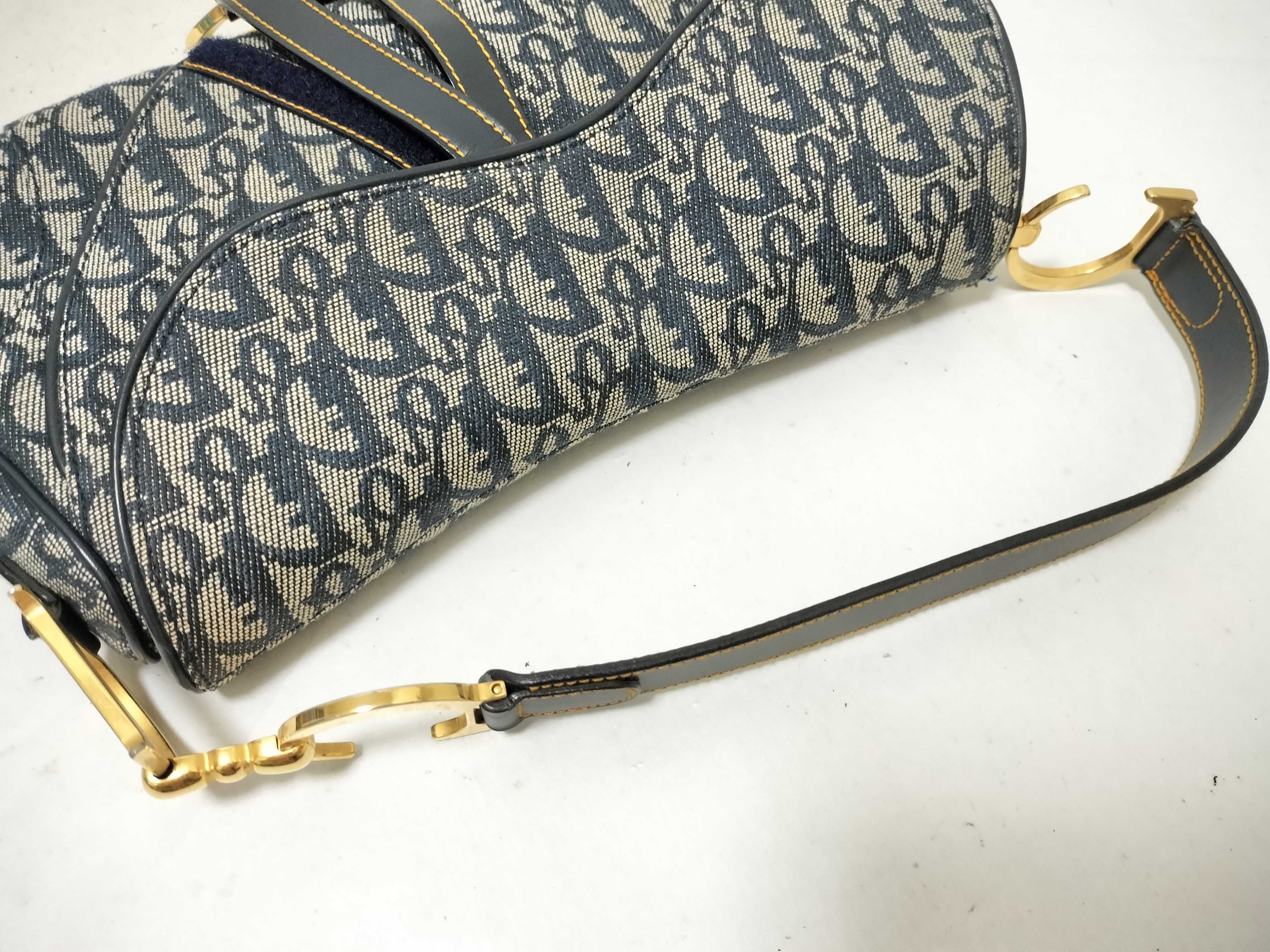 Trotter Christian Double Saddle Bag Trotter Leather Shoulder Bag — view 3