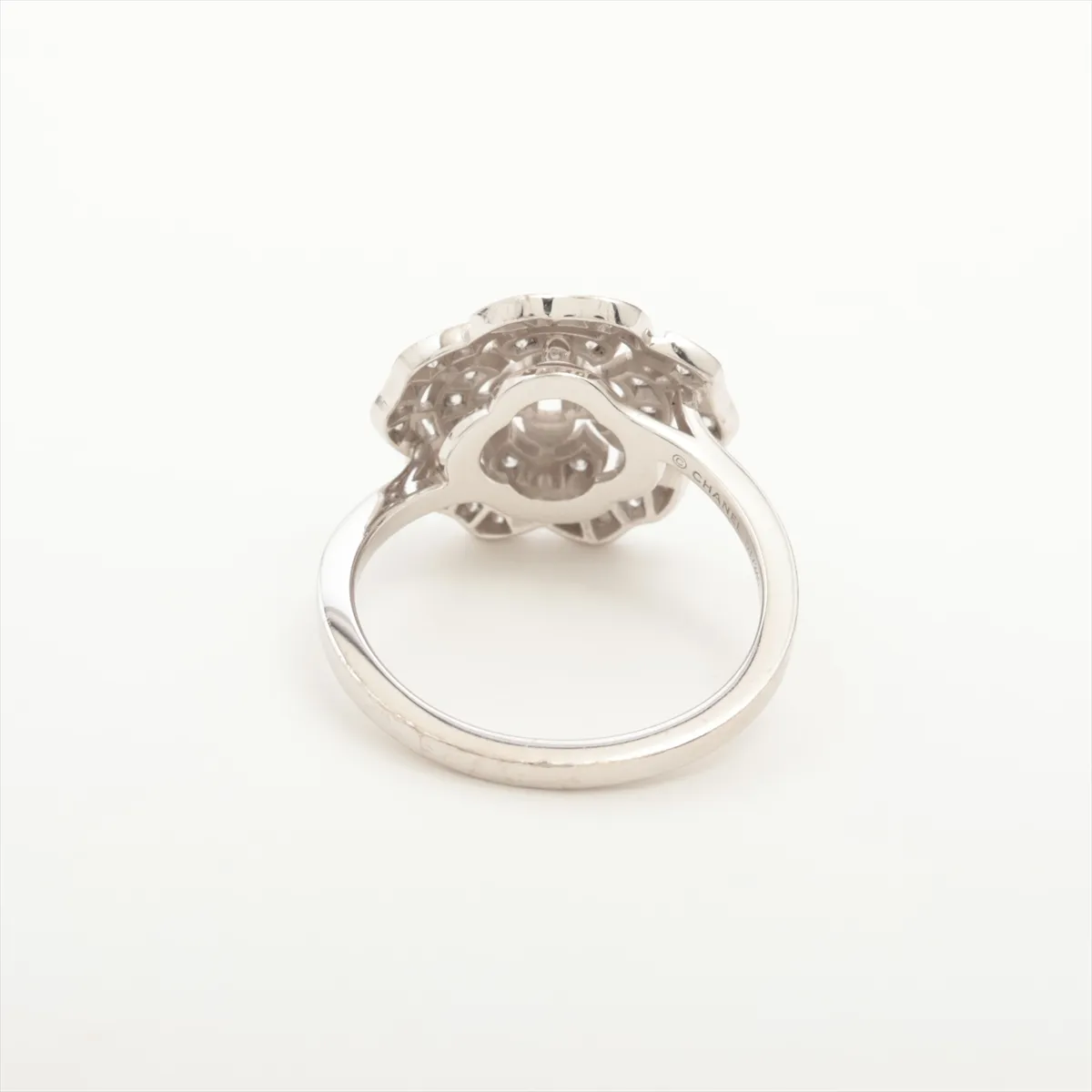 Camellia Diamond Ring 750(WG) 4.0g 52 DT7240 — view 2