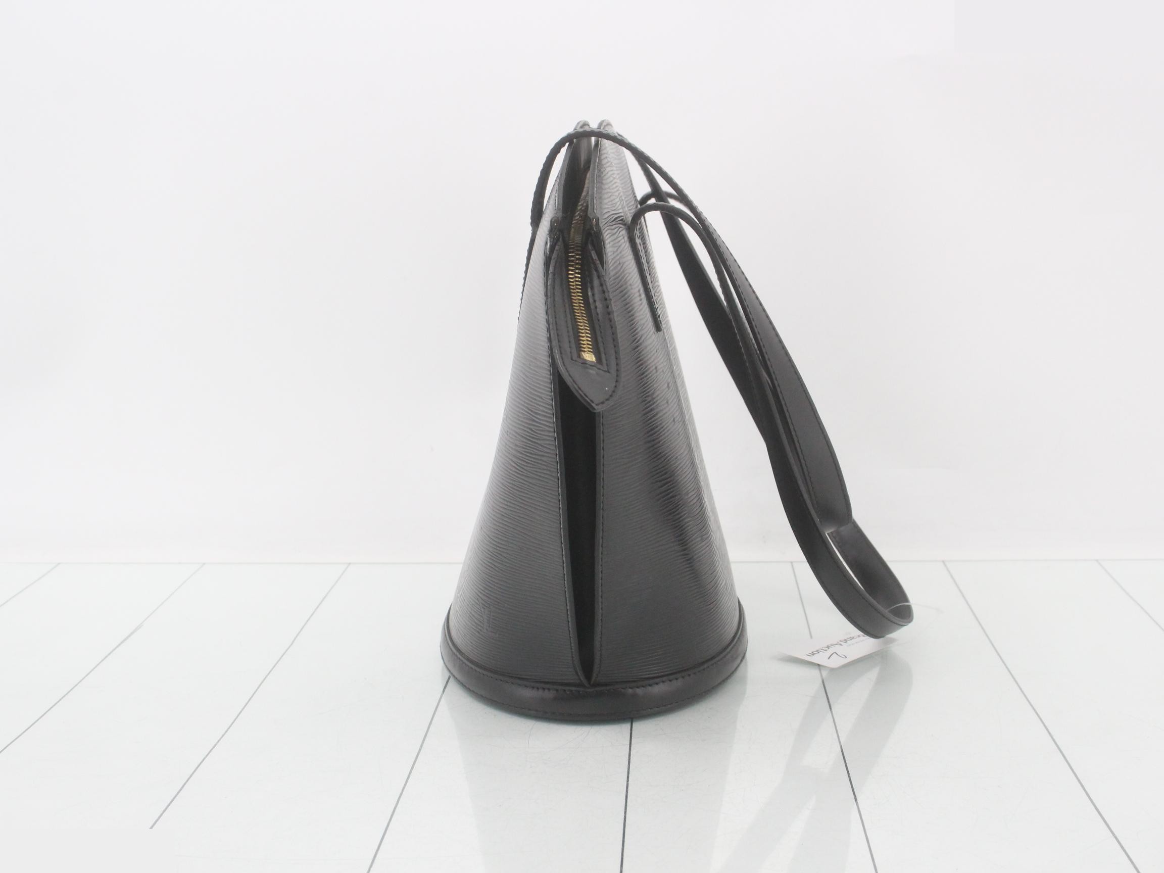 Epi Saint-Jacques Shopping Noir Tote Bag — view 3