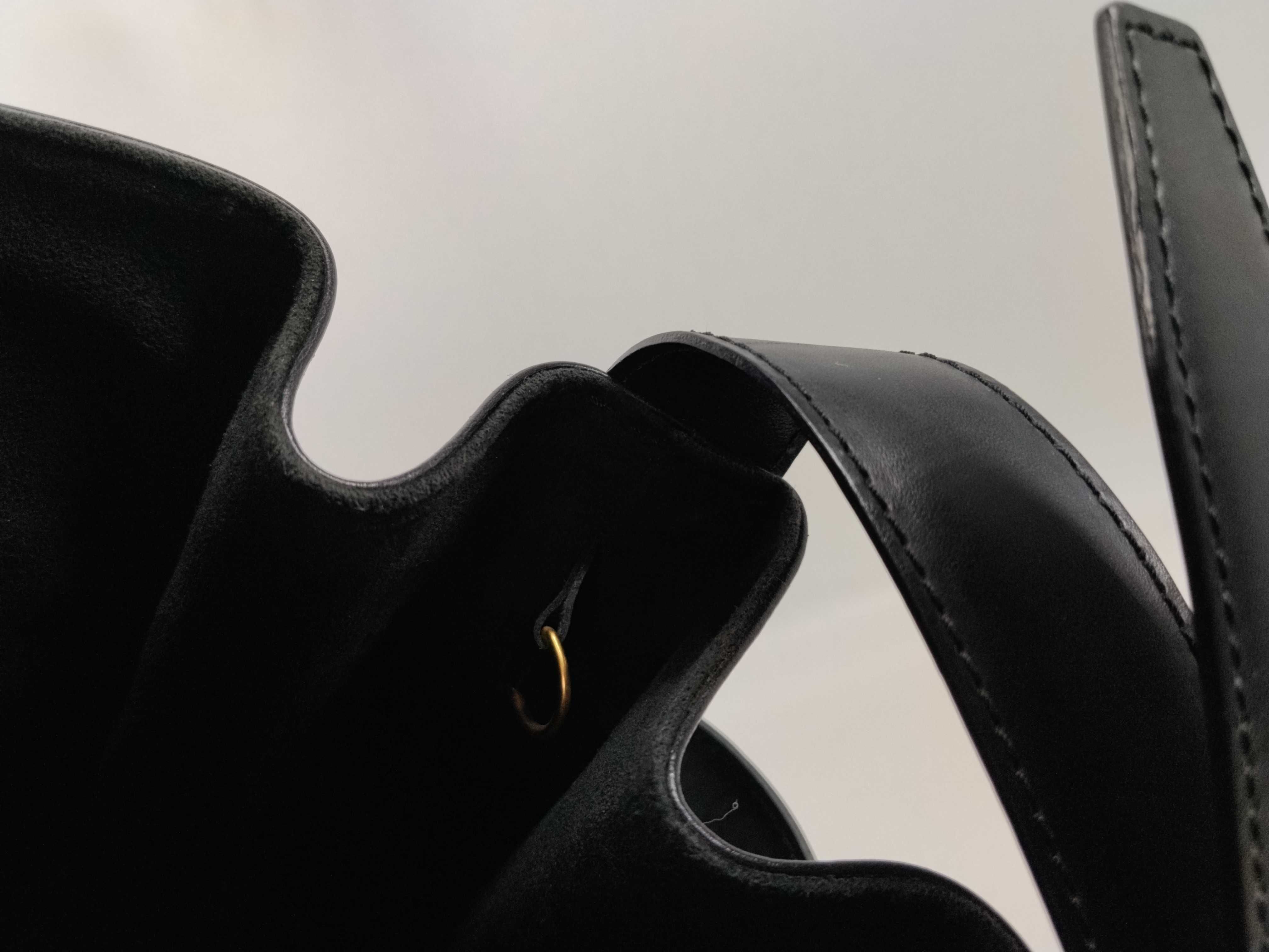 Epi Sac Depaule Shoulder Bag — view 11
