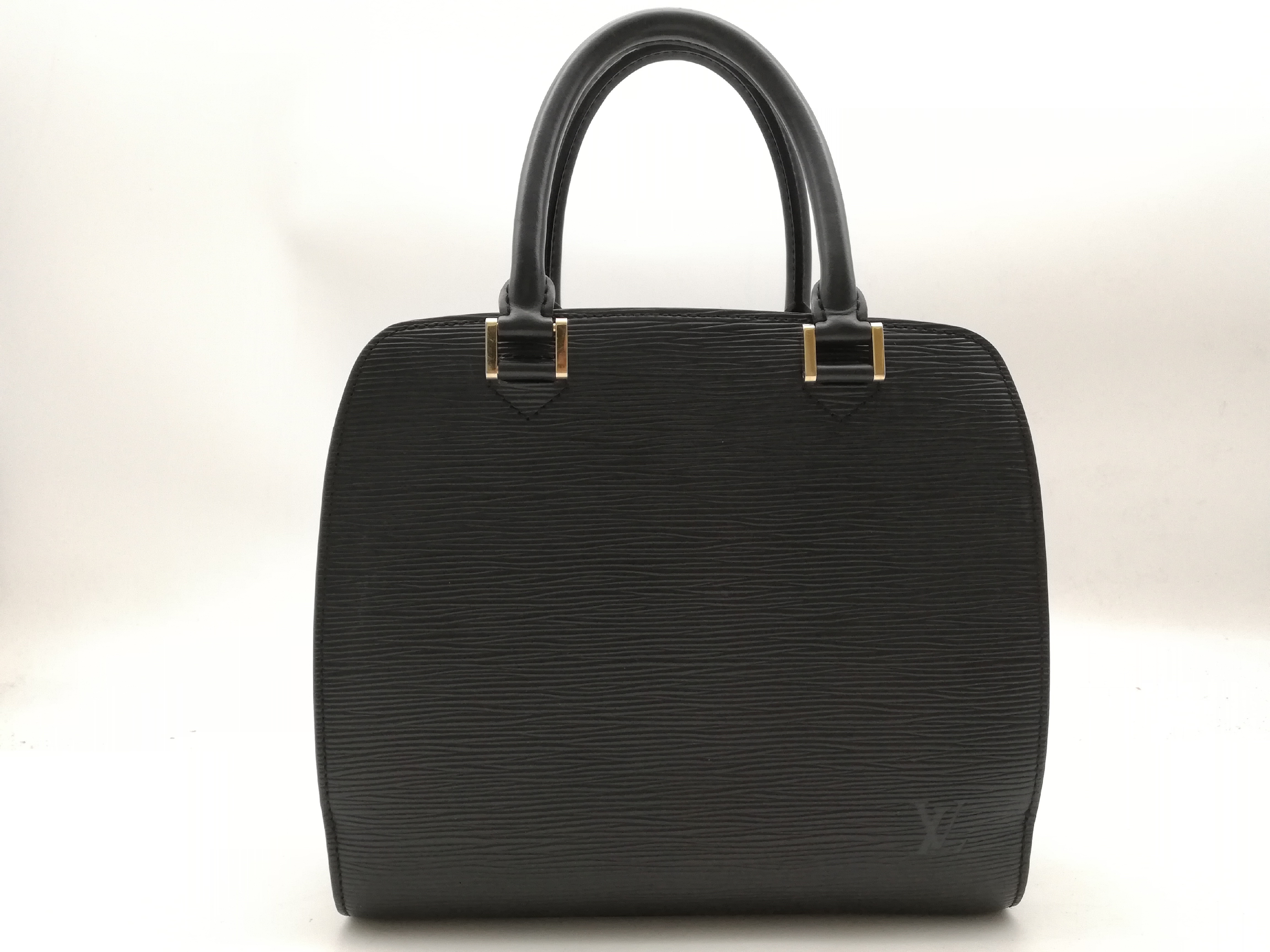 Epi Pont Neuf Noir M52052 Handbag — view 2