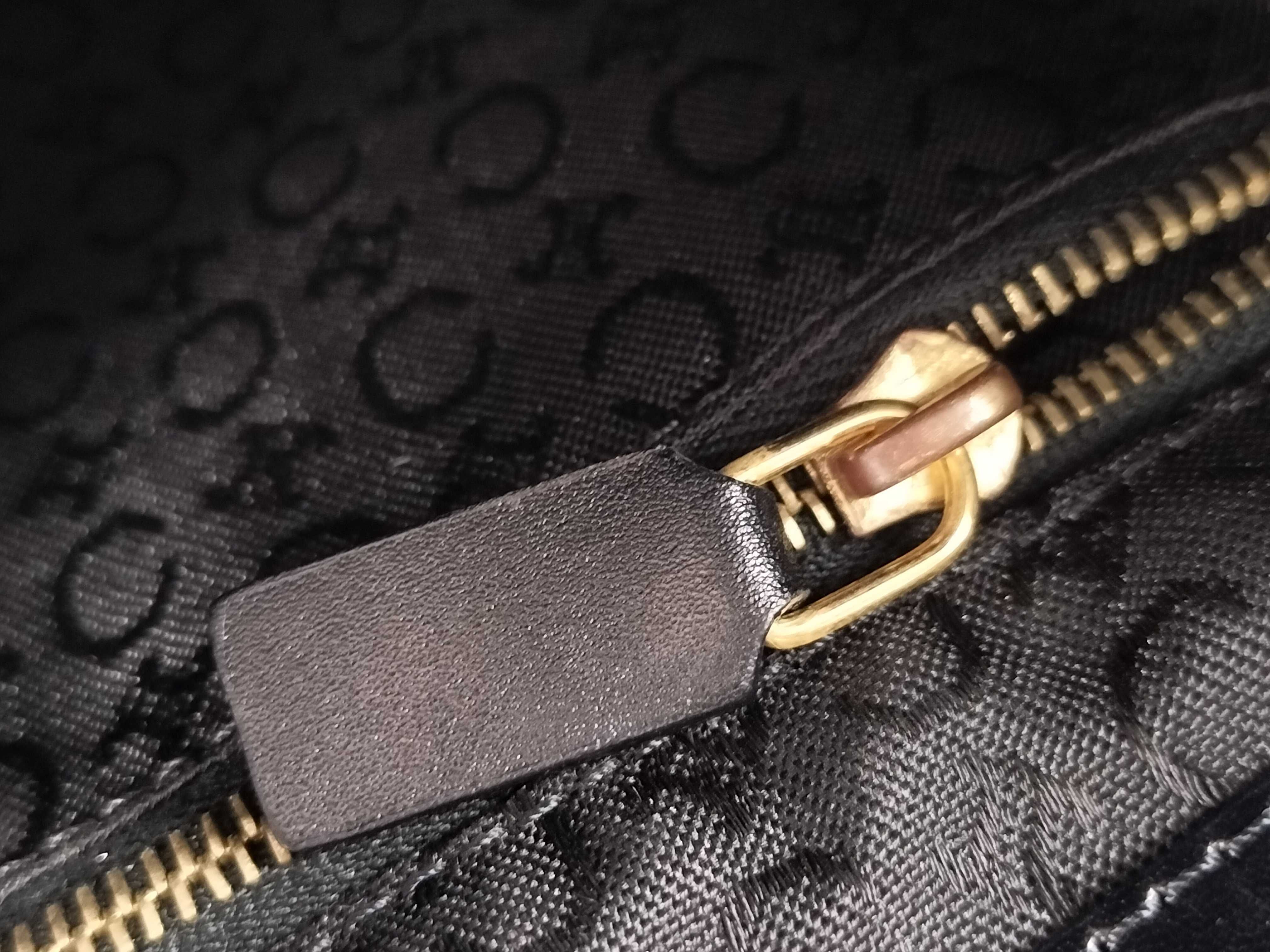 Triomphe One-Shoulder Bag — view 13