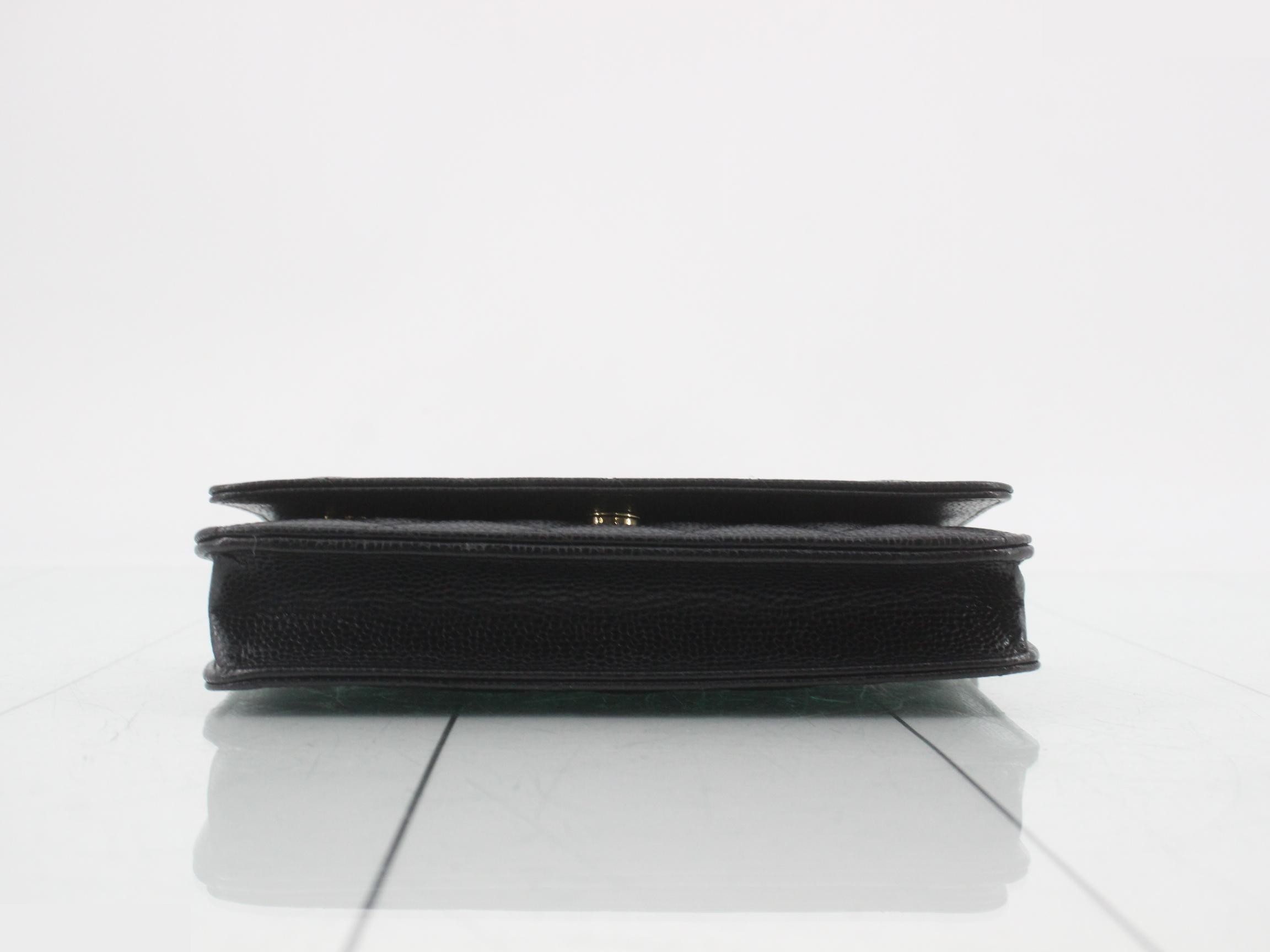 A33814 Matelassé Chain Wallet, Caviar Leather, Black x Gold — view 3