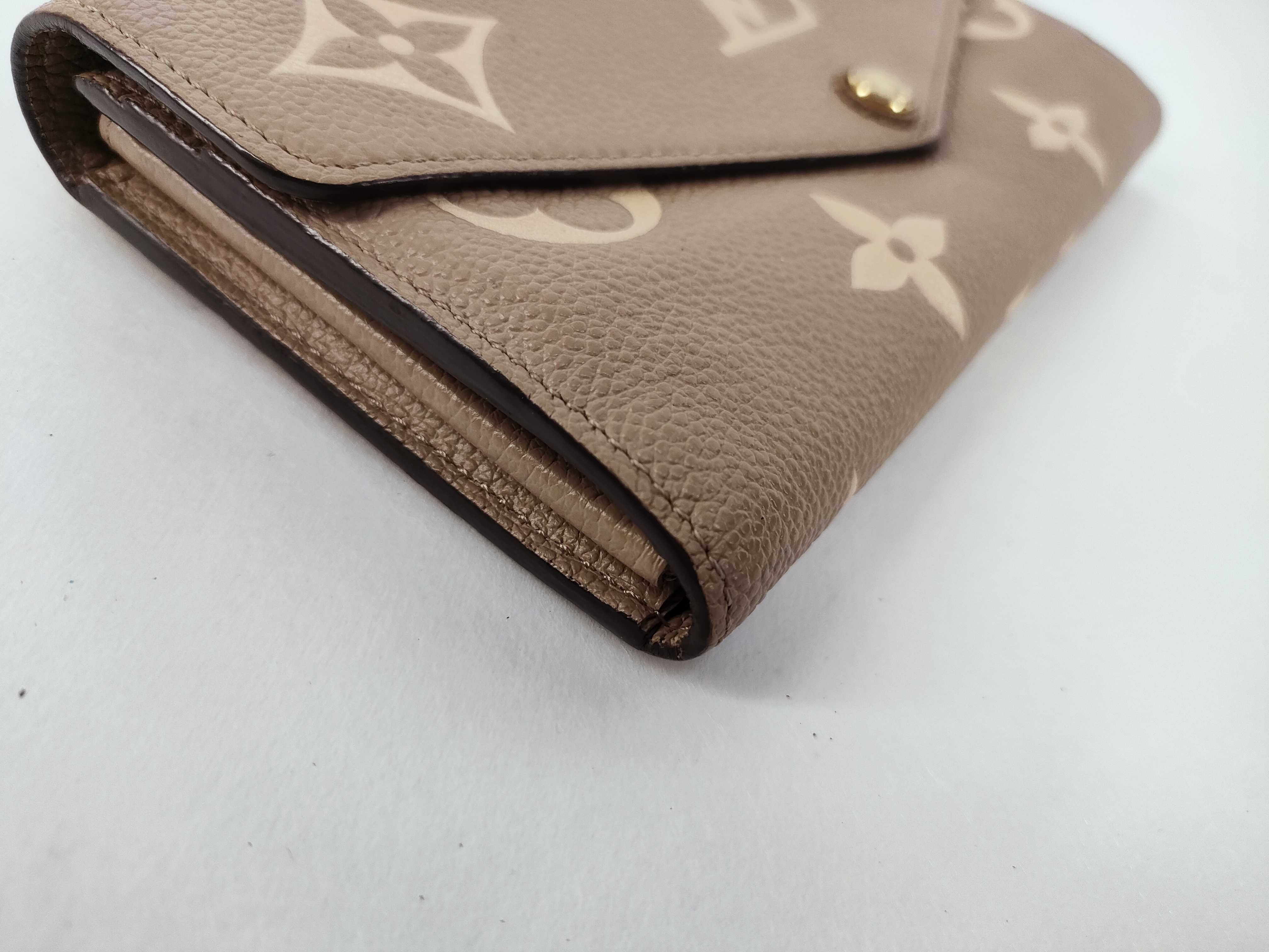 Monogram Empreinte Louis Vuitton Empreinte Portefeuille Sarah Bicolor Tourterelle M81049 RFID Wallet — view 3