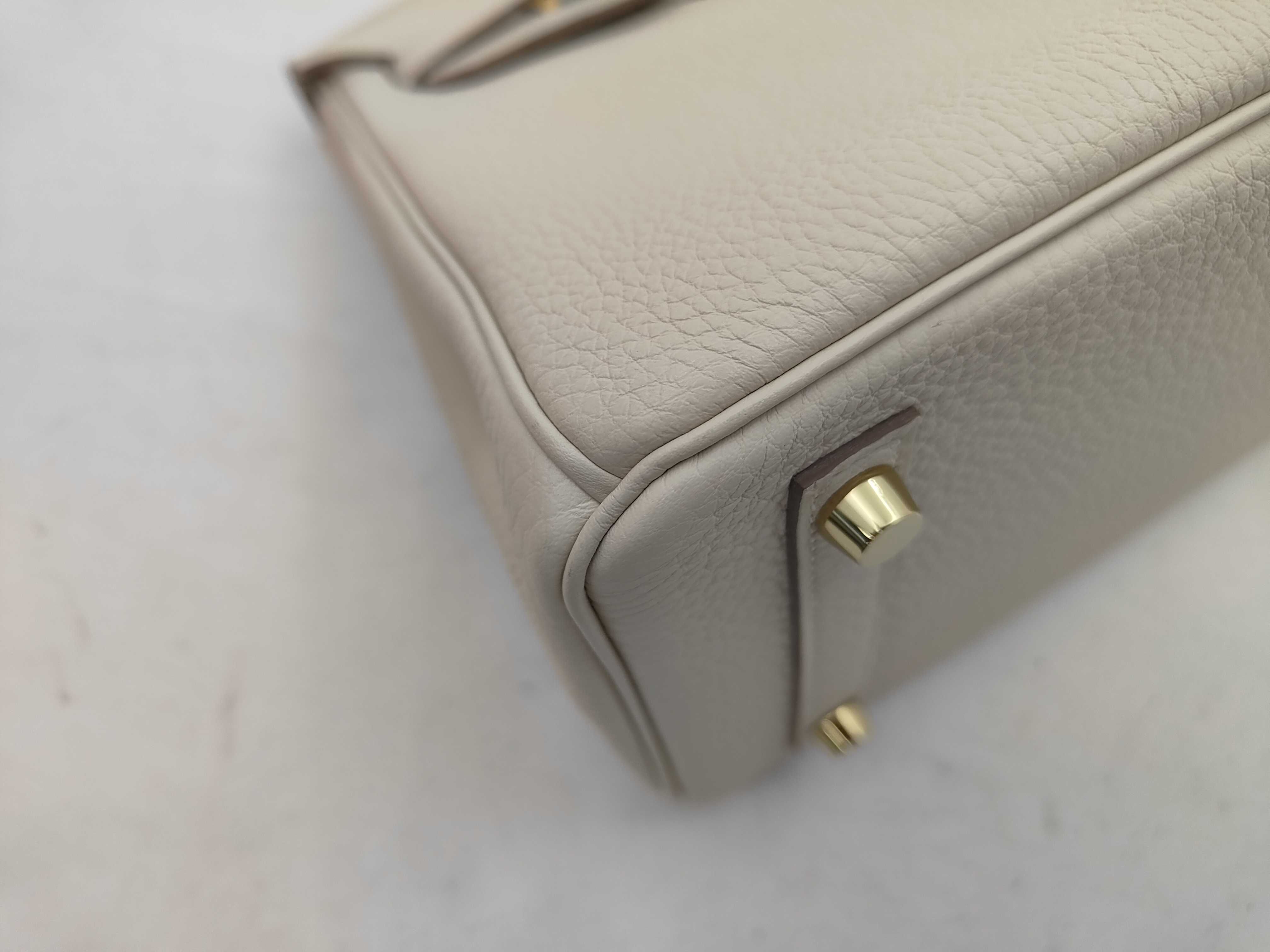 Birkin 25 Togo Leather Craie Gold Hardware U Stamp Handbag — view 6