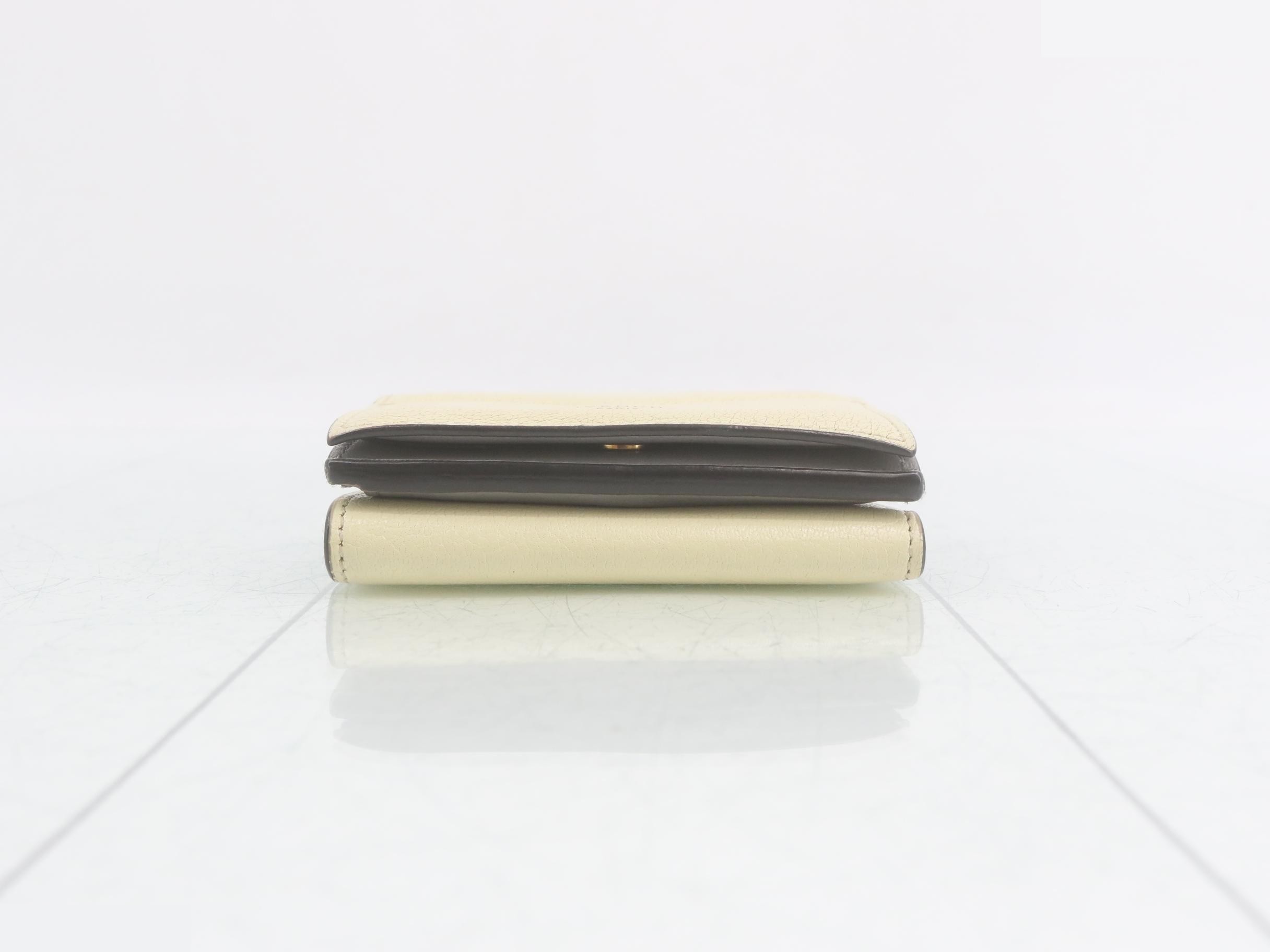 Tri-fold wallet — view 3