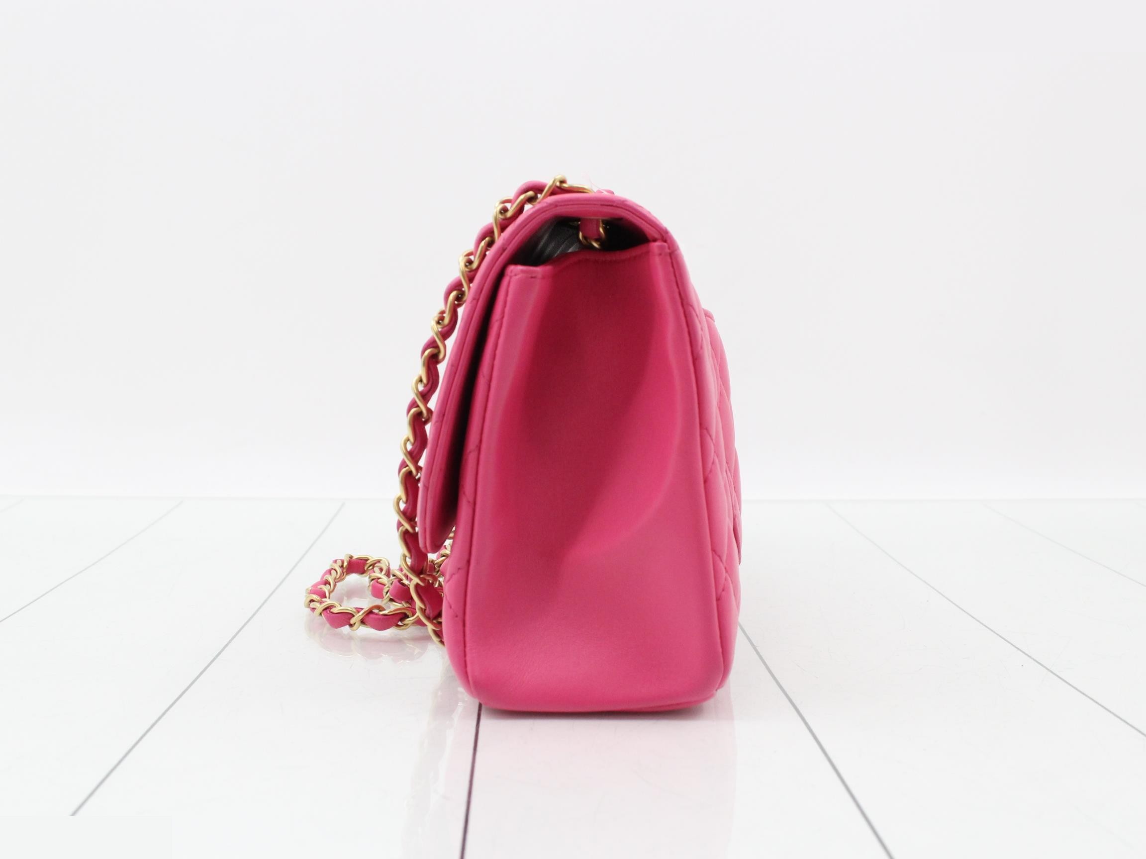 Matelassé Leather Coco Mark Chain Shoulder Bag — view 3