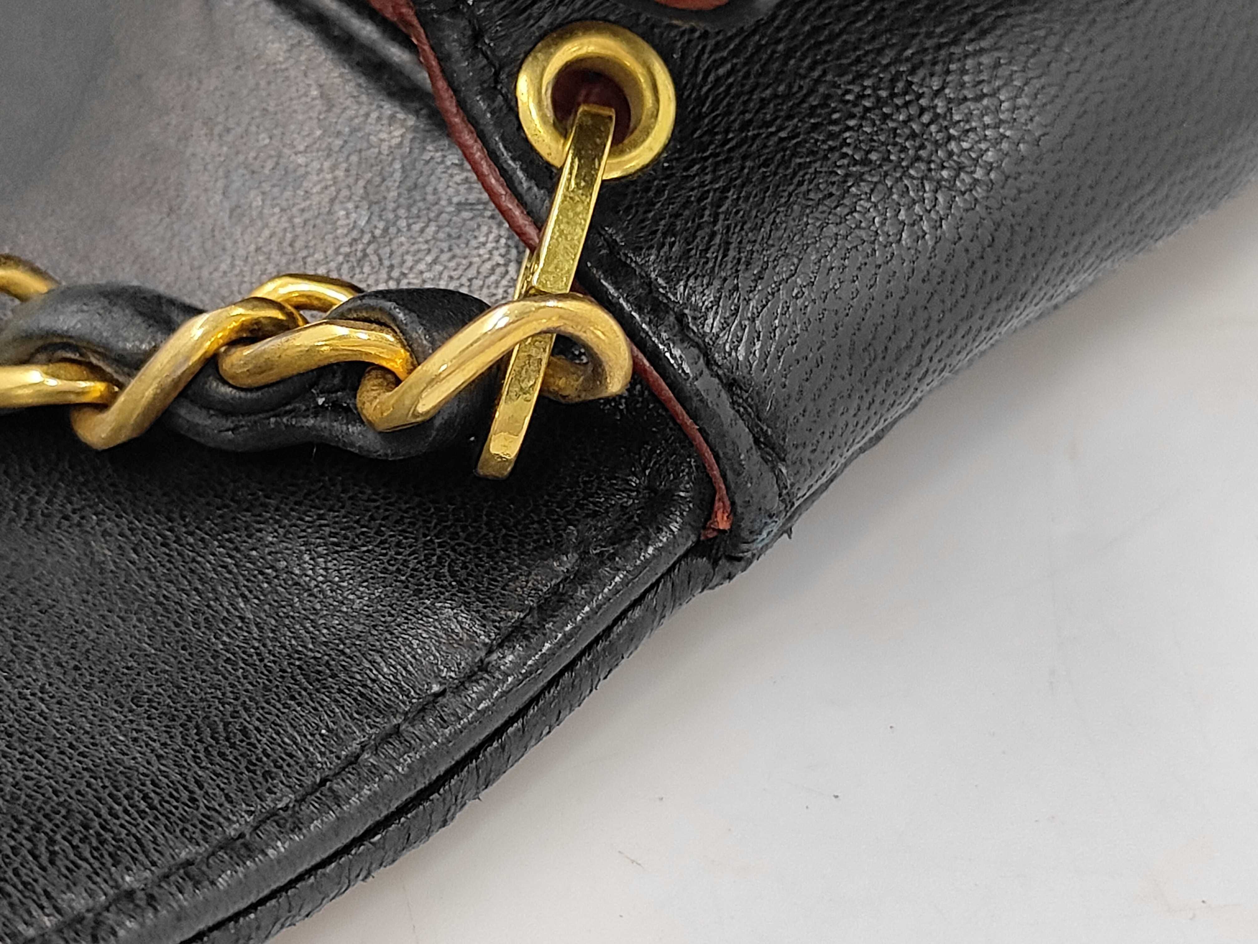 Calfskin Matelassé 25 Shoulder Bag, Lambskin, Black, Gold Hardware — view 8