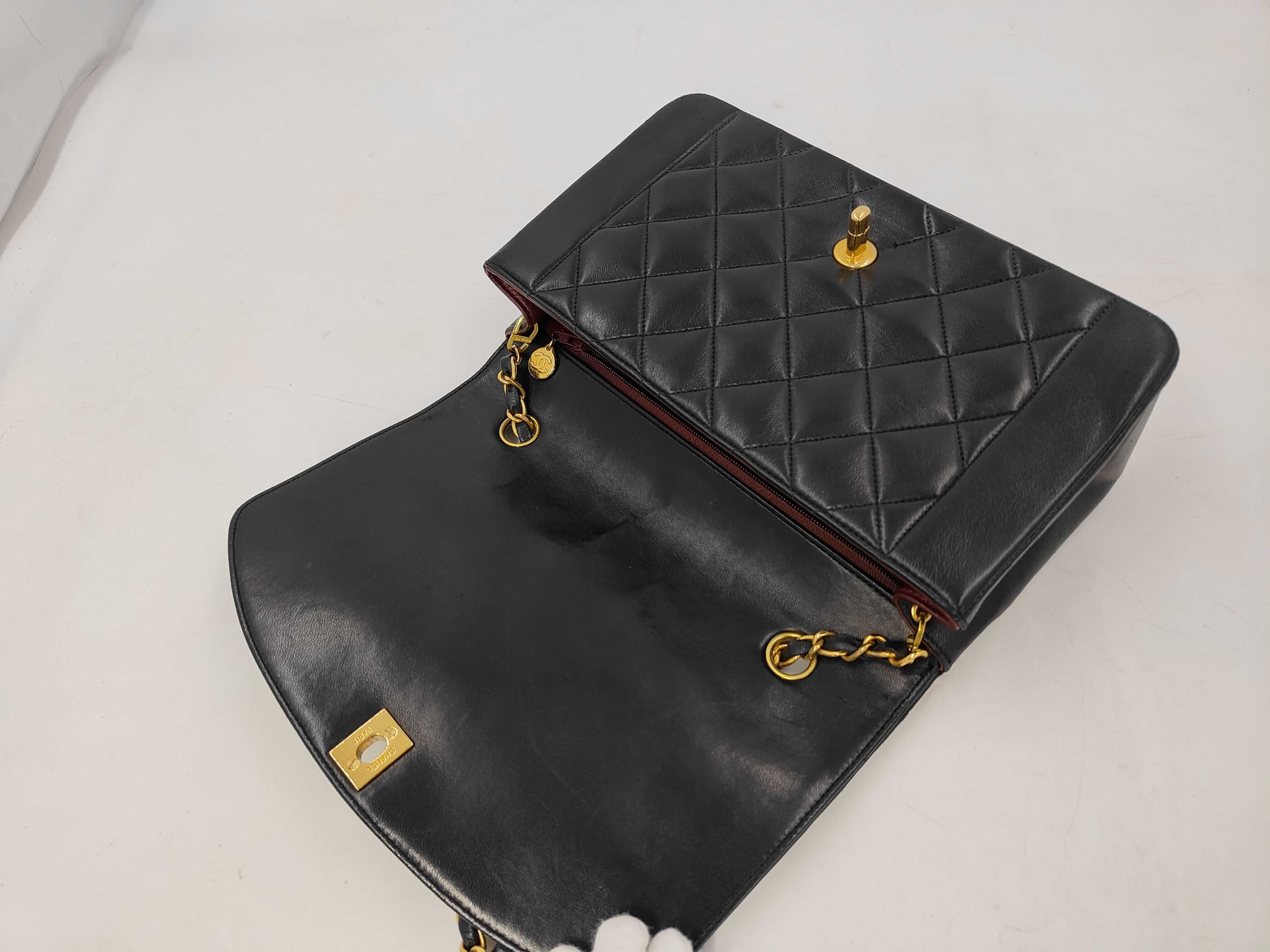 Calfskin Matelassé 25 Shoulder Bag, Lambskin, Black, Gold Hardware — view 9