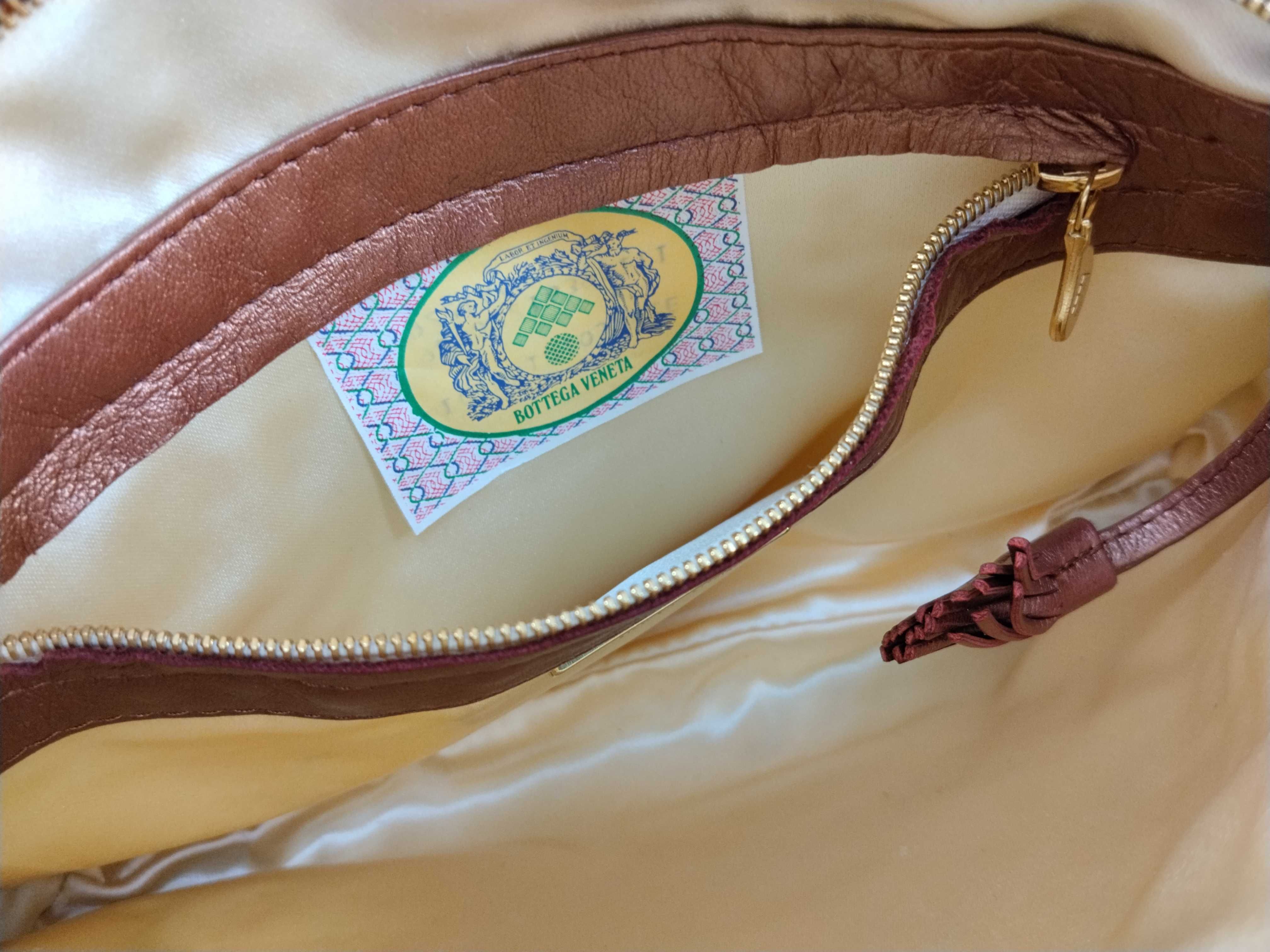 Intrecciato Pouch — view 11