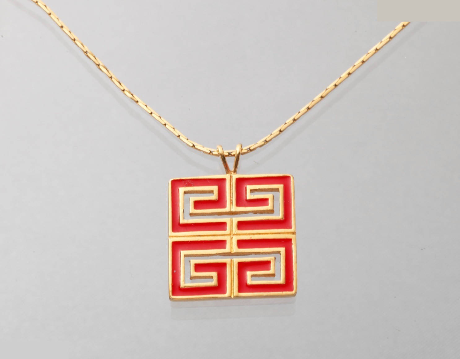 Other lines: Precious metals, necklaces, pendants