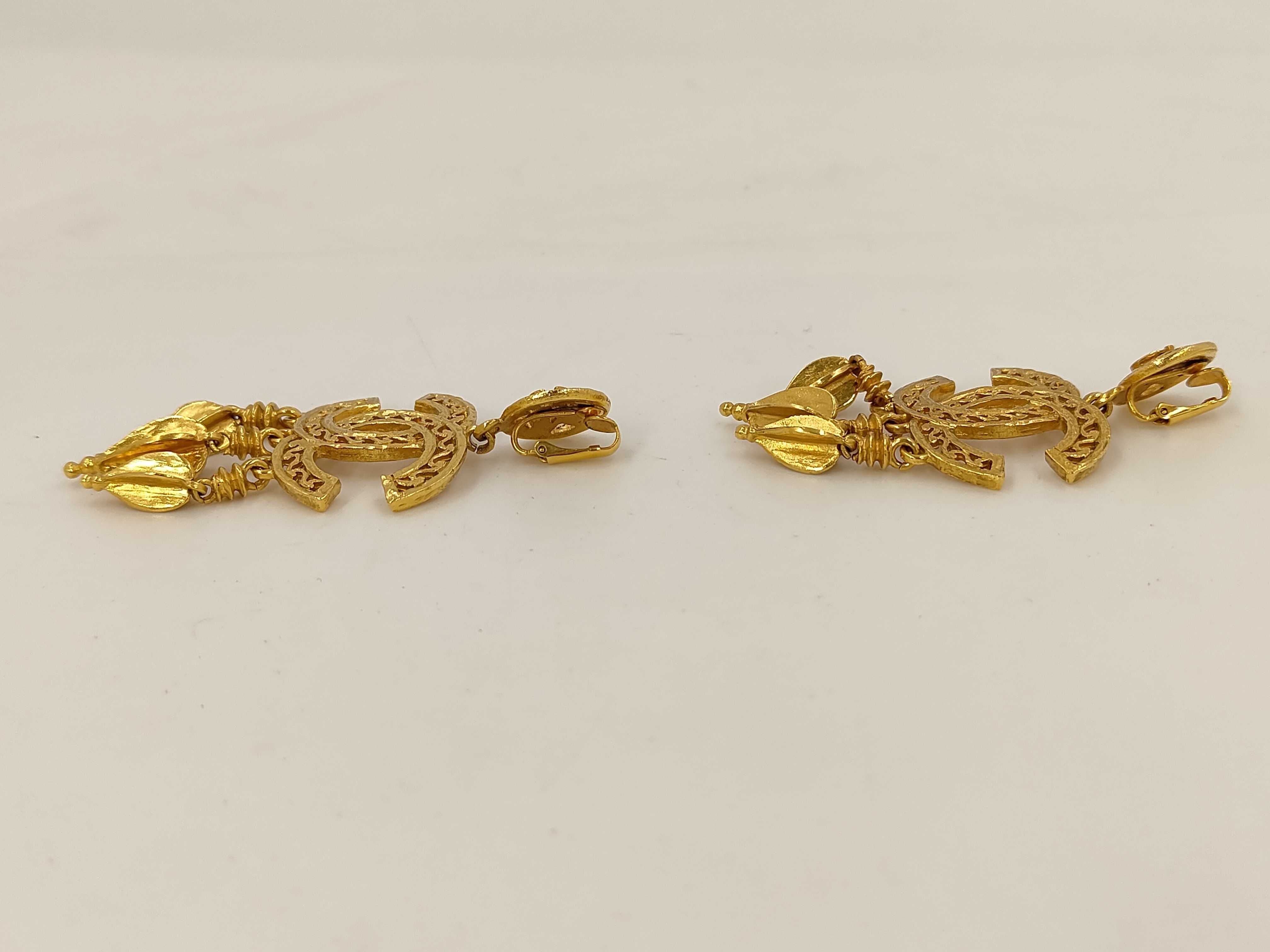 earrings — view 4