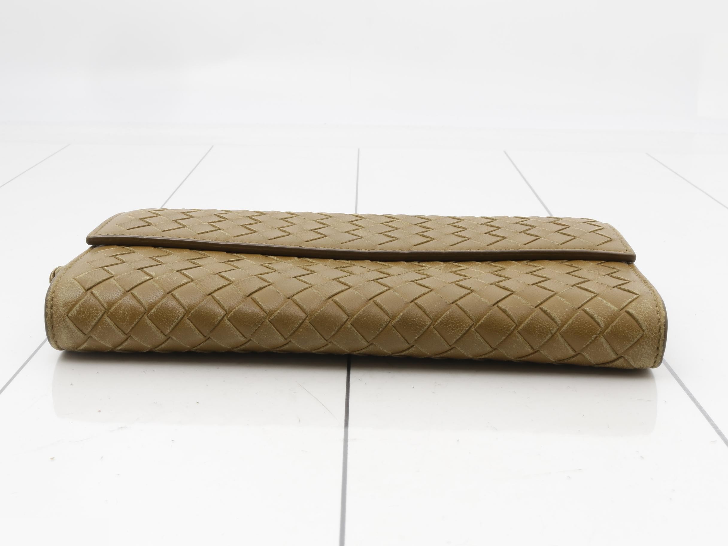 Intrecciato (bag) and wallet: Flap-type long wallet — view 3