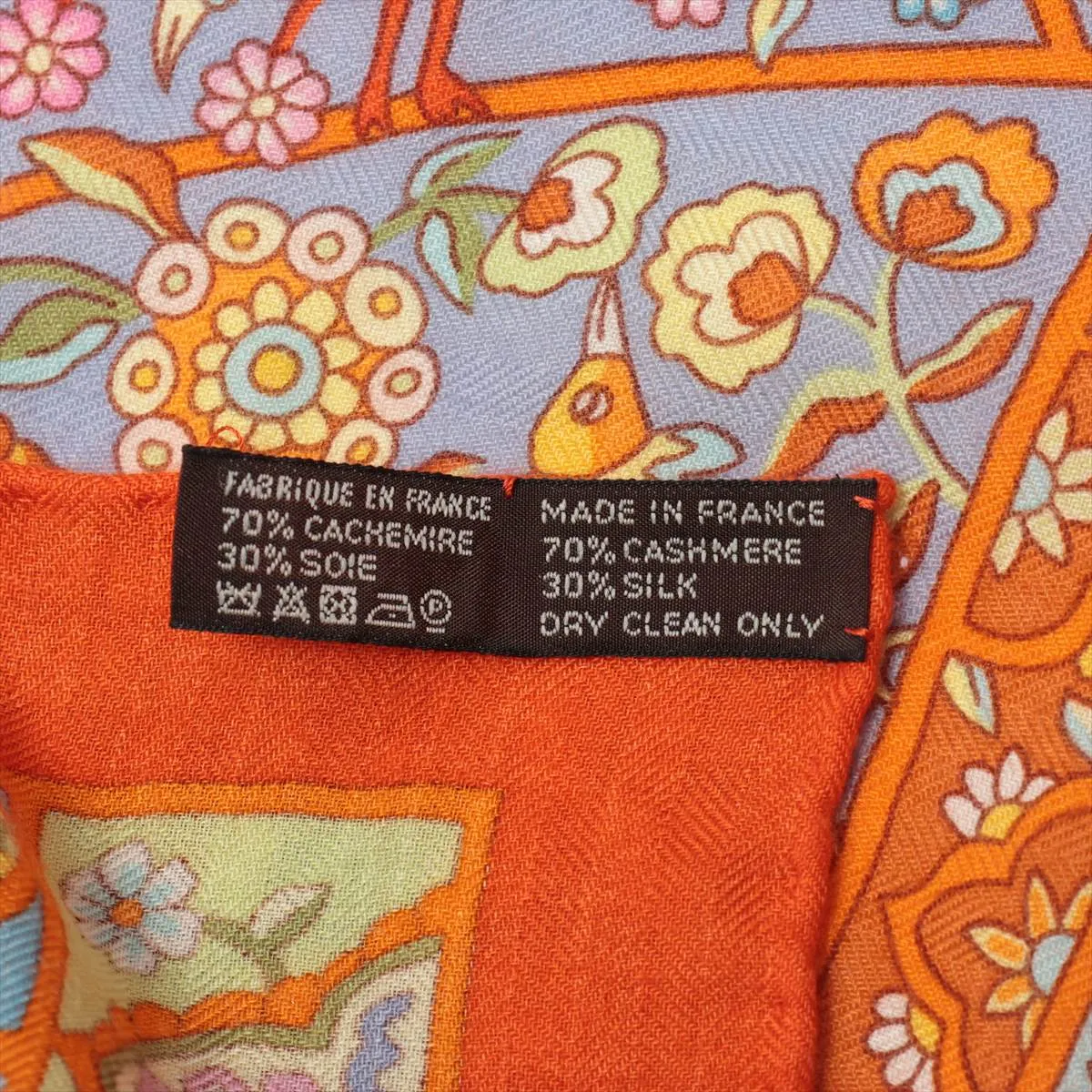 Carrege Au Pays des Oiseaux Fleurs In the Land of Blooming Birds Stole Cashmere x Silk Orange Threads Fuzzing — view 7