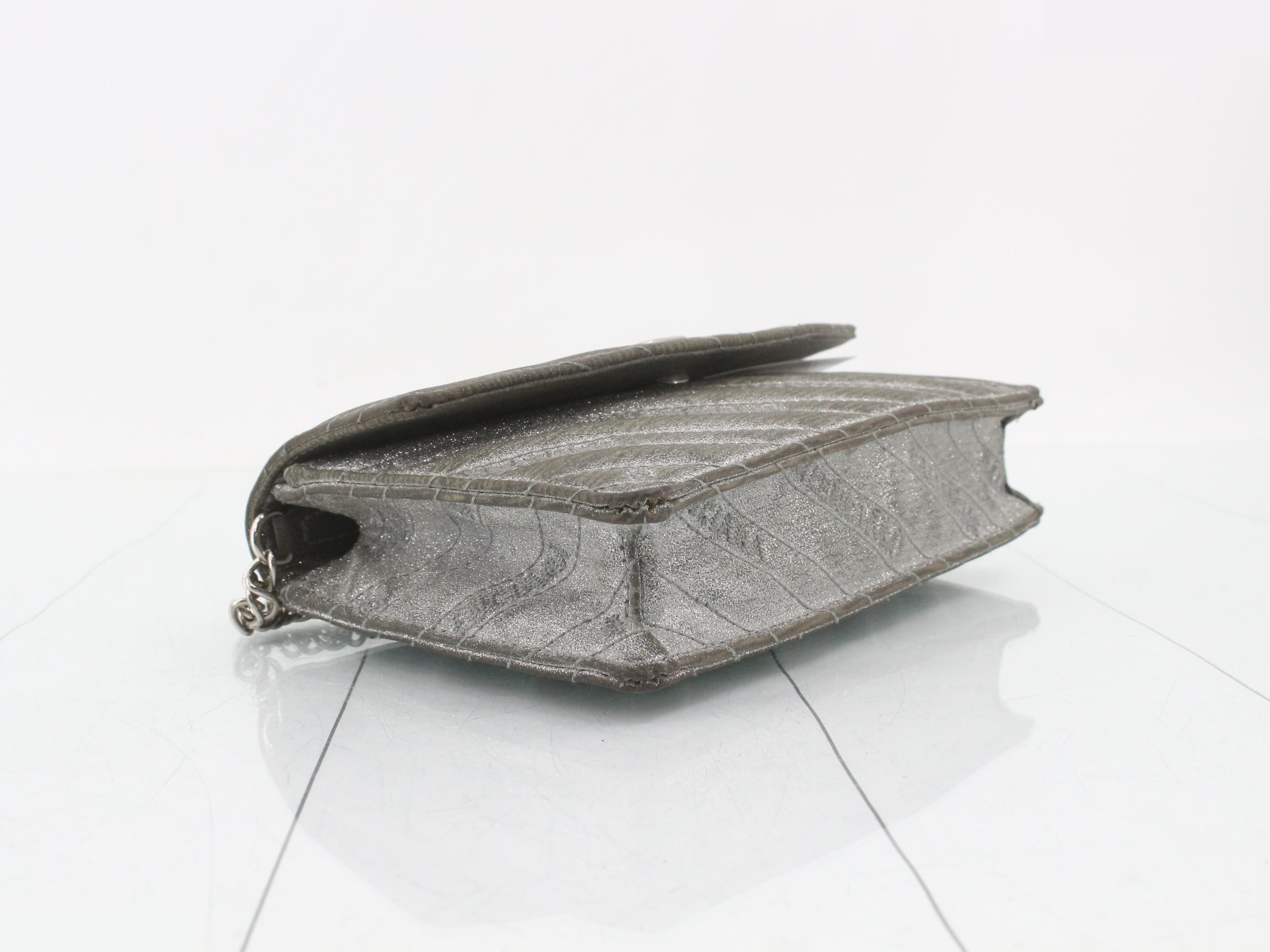 BB Logo Glitter Chain Wallet — view 5