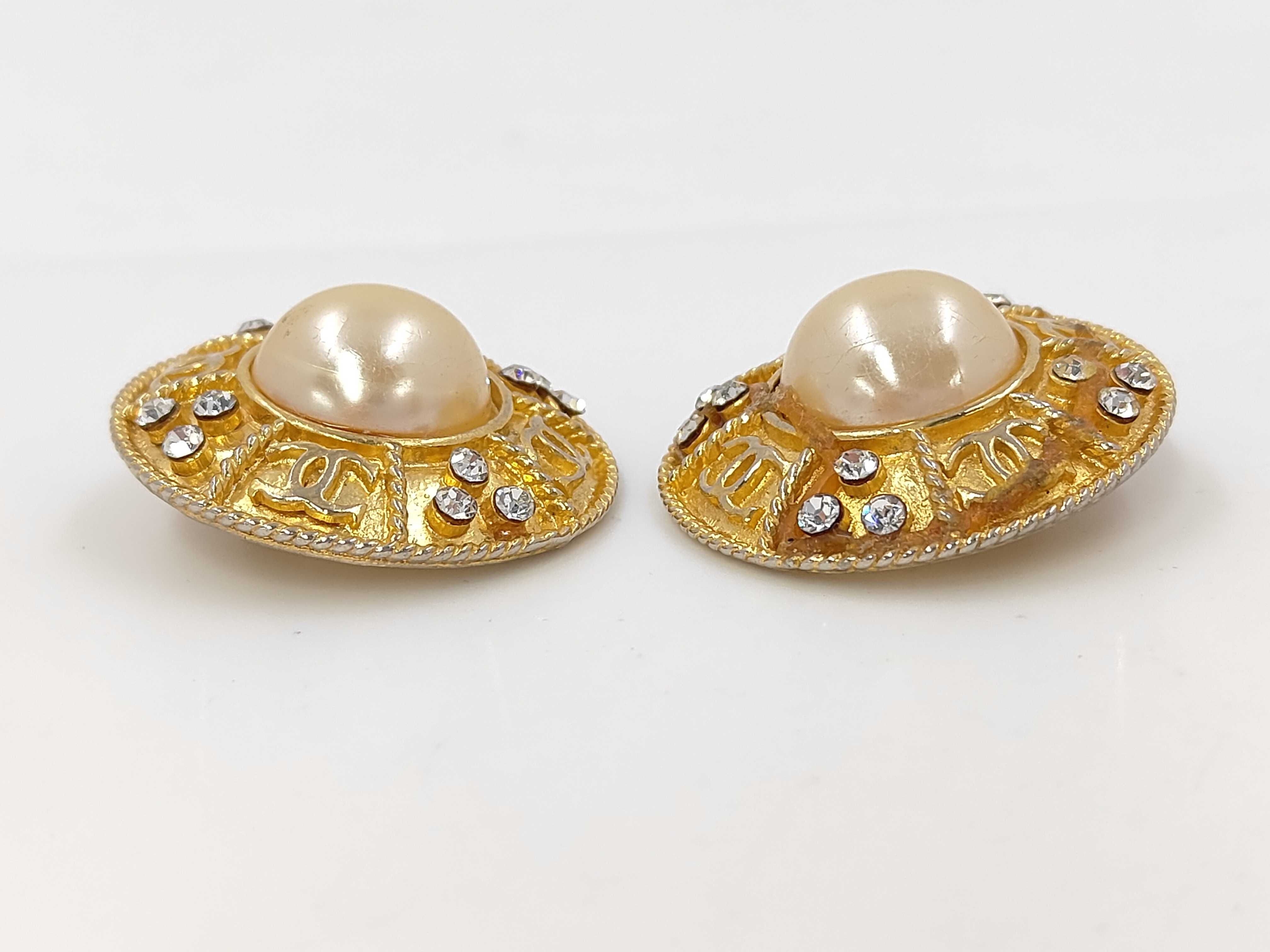 accessories, Chanel imitation pearl and stone Coco Mark earrings. — view 6